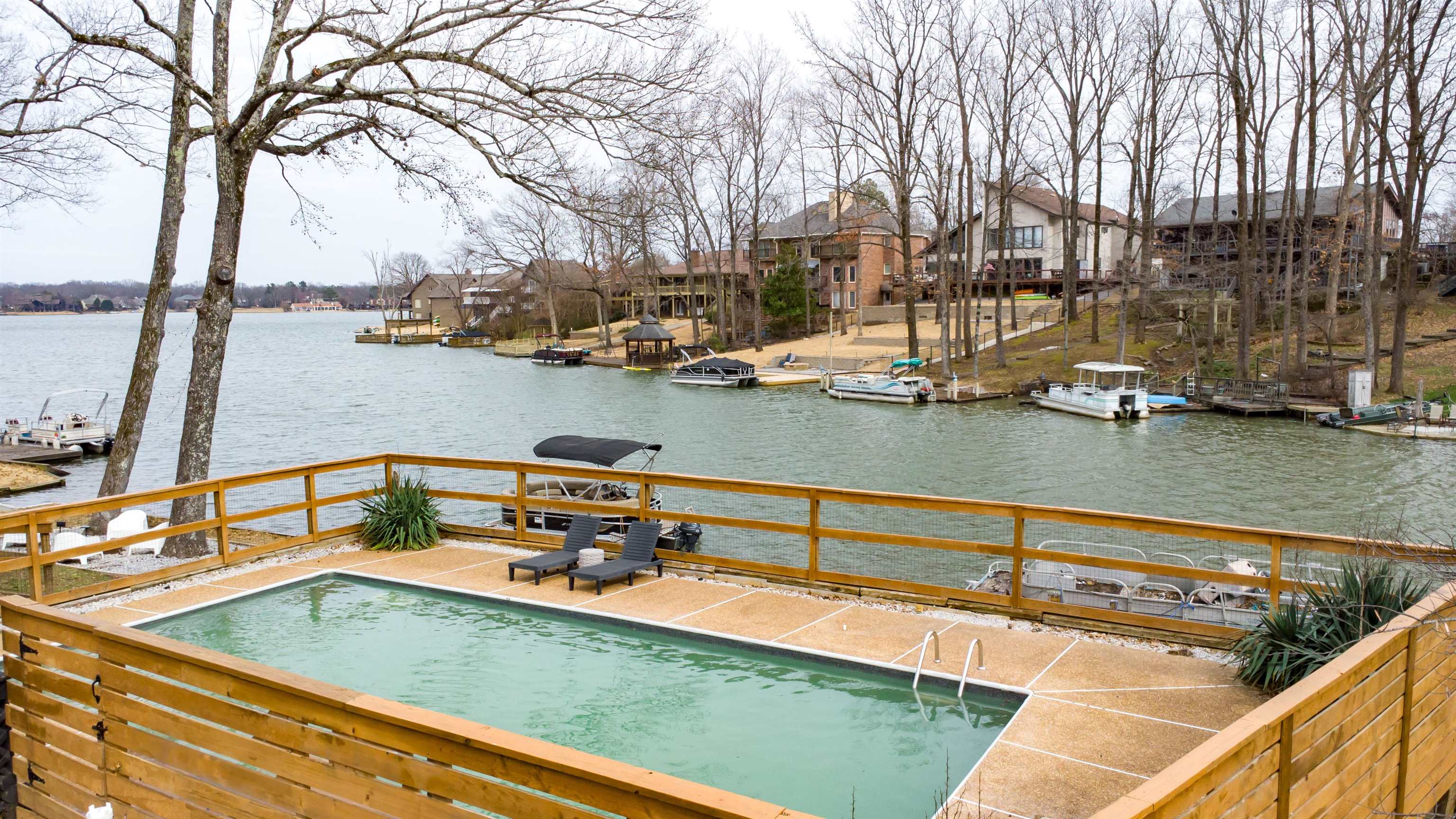 3988 BLUE SPRUCE CIR