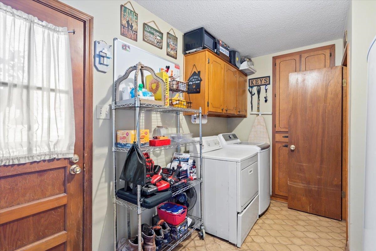 4106 CRENSHAW RD