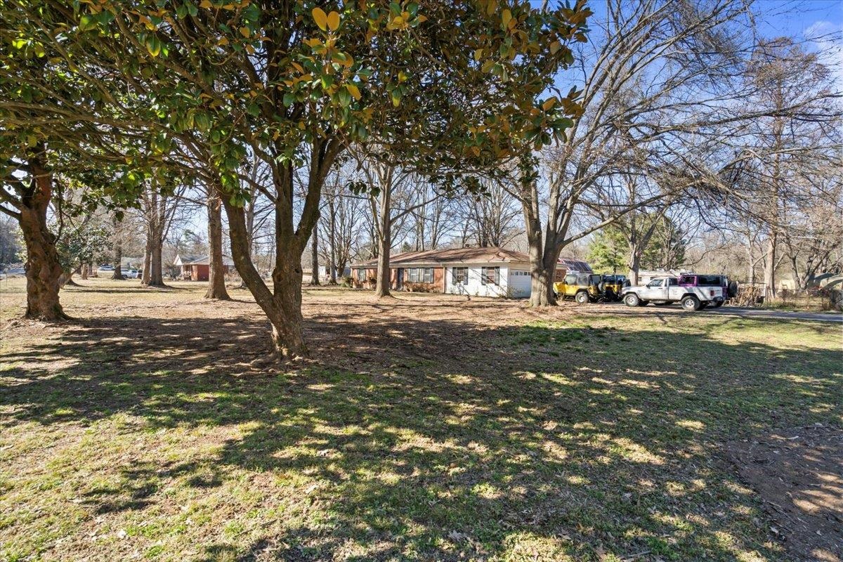 4106 CRENSHAW RD
