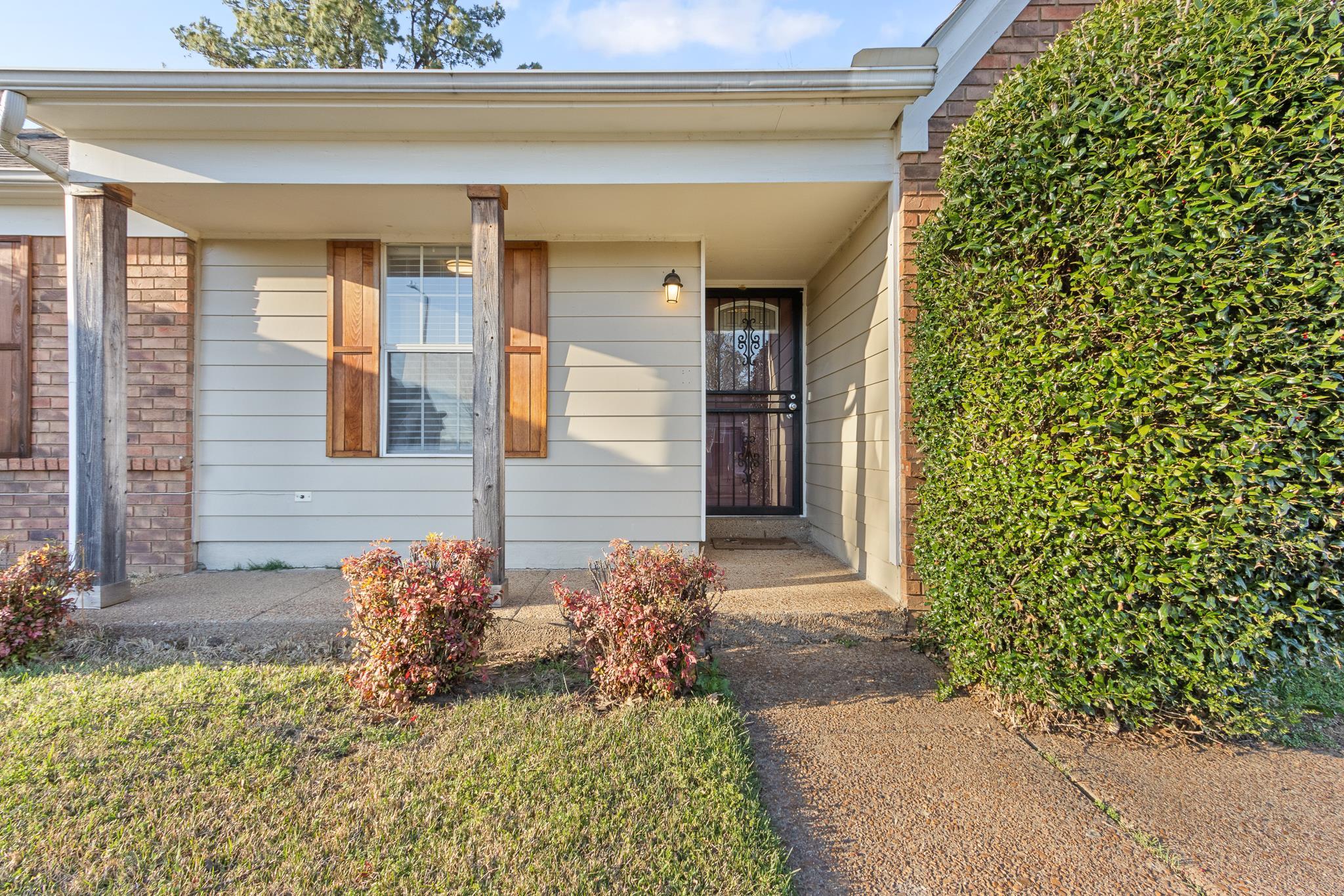 7474 APPLING ESTATE DR