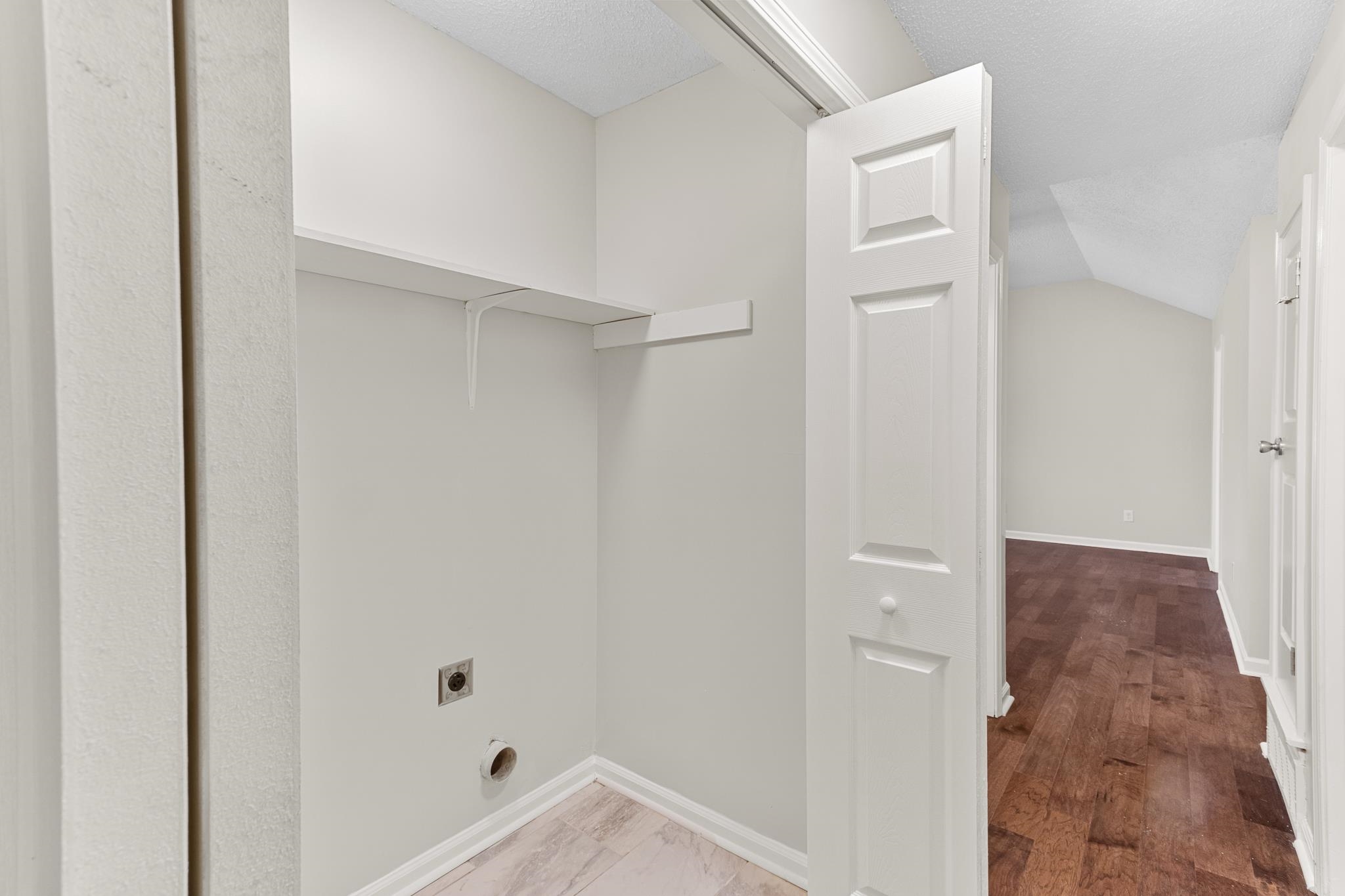 7474 APPLING ESTATE DR