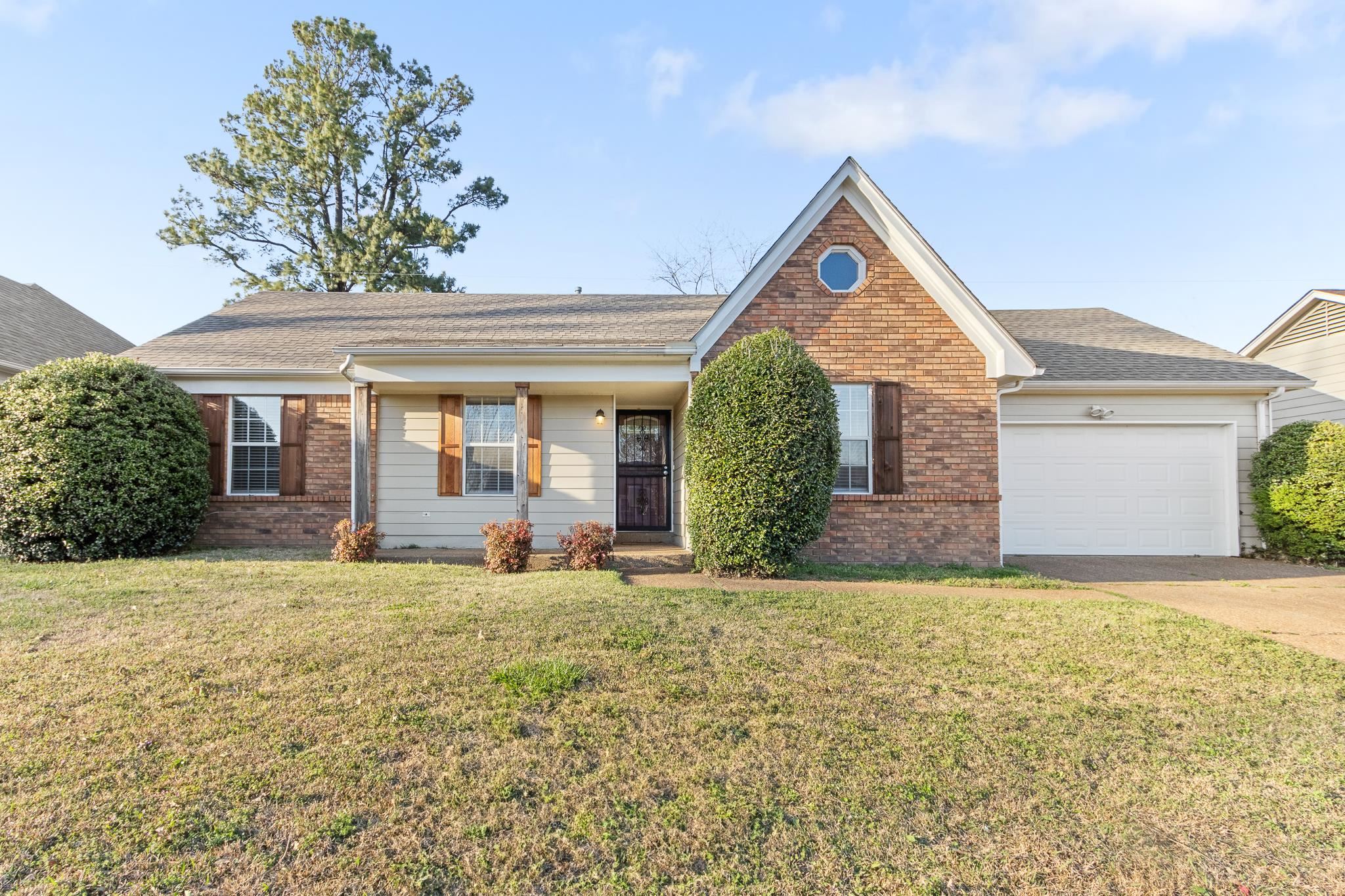 7474 APPLING ESTATE DR