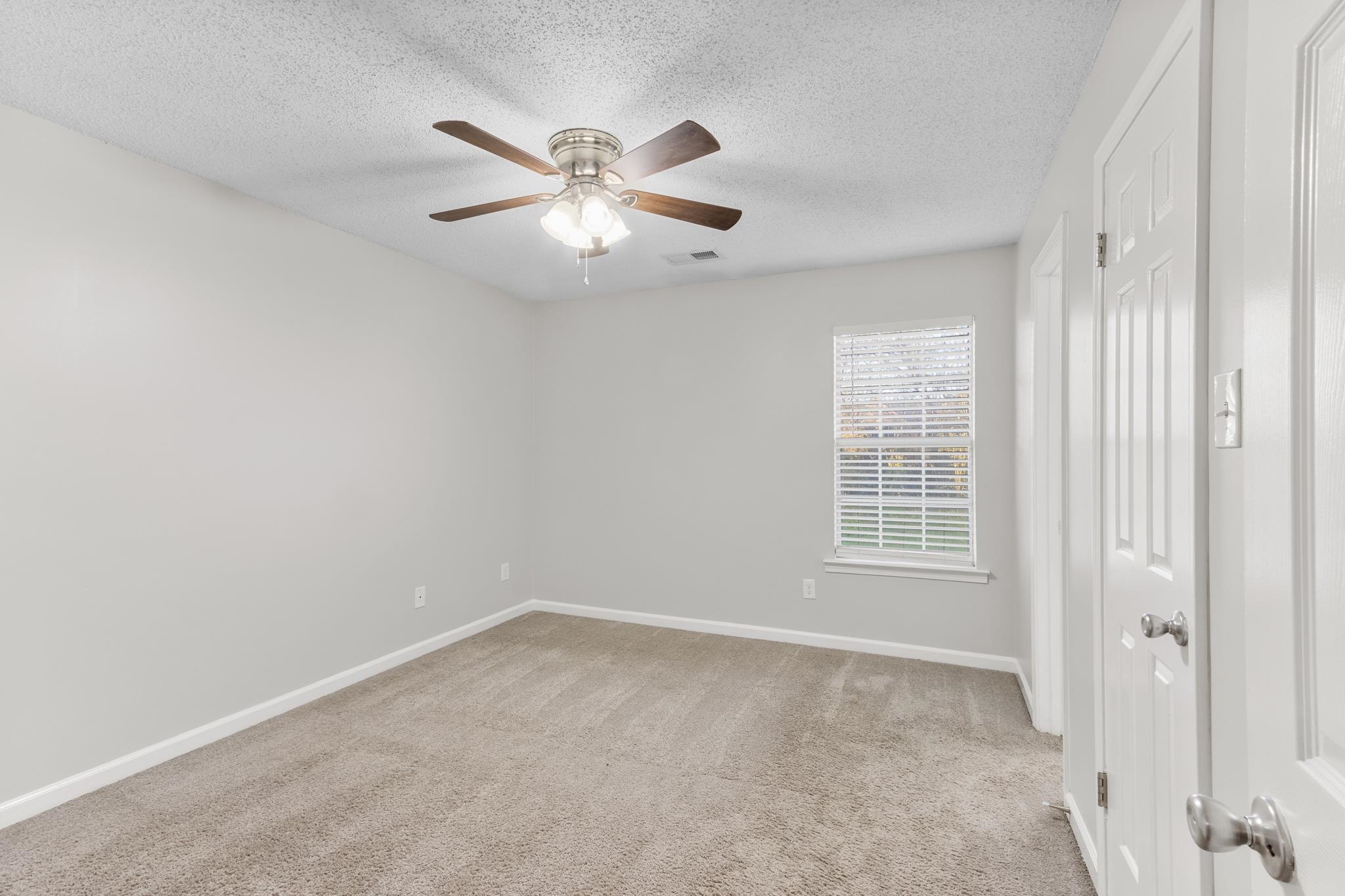 7474 APPLING ESTATE DR