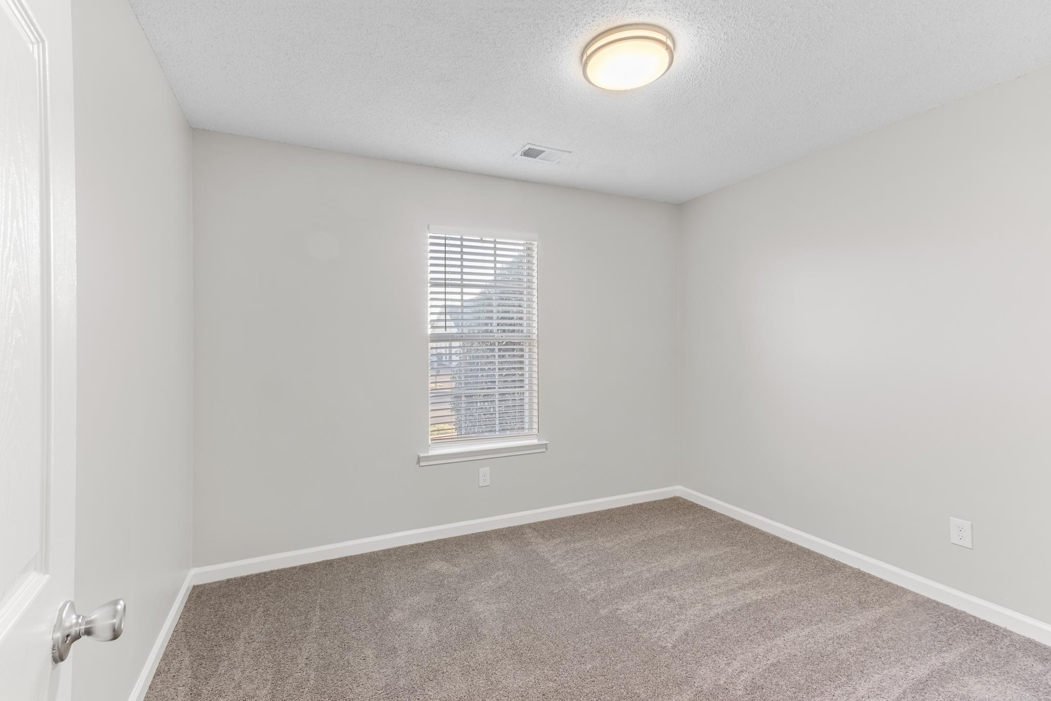 7474 APPLING ESTATE DR