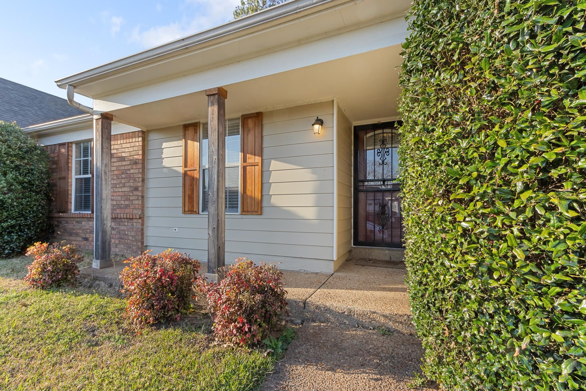 7474 APPLING ESTATE DR