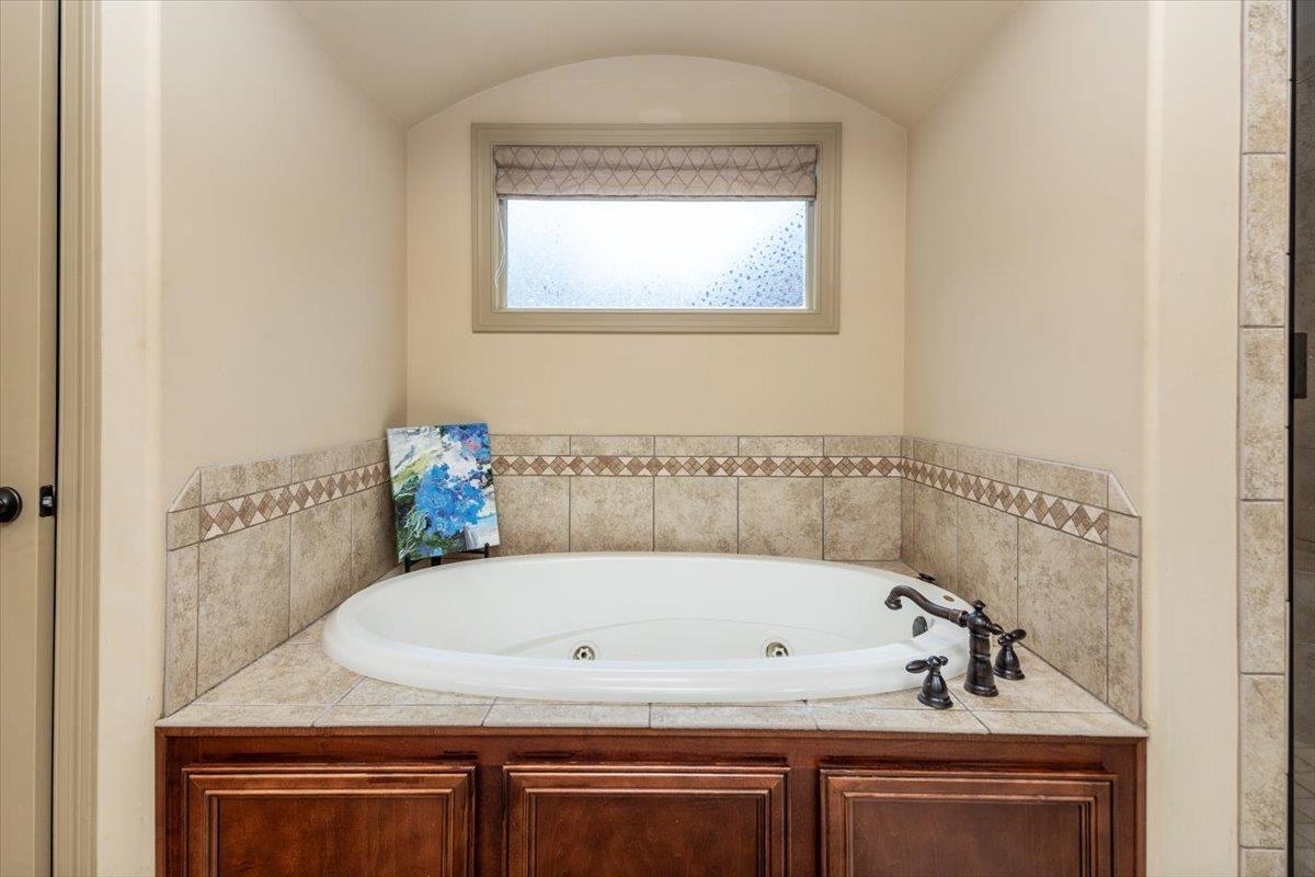 5208 PRAIRIE SKY DR