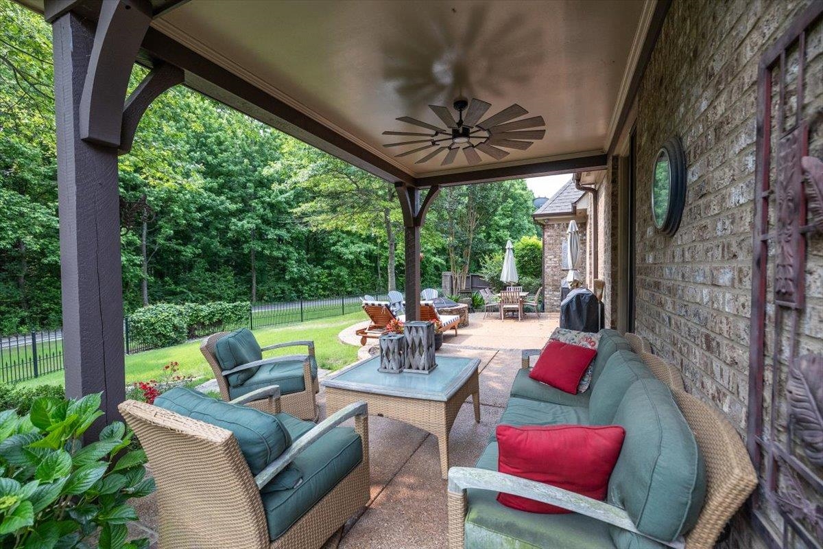 5208 PRAIRIE SKY DR
