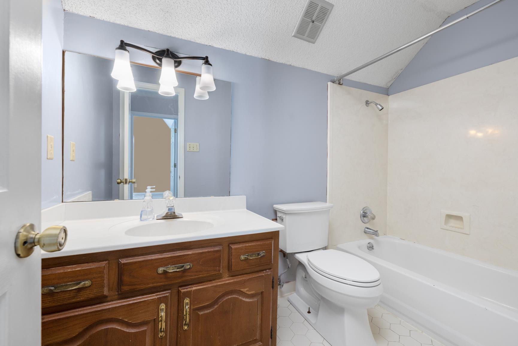 7570 MEMPHIS-ARLINGTON RD