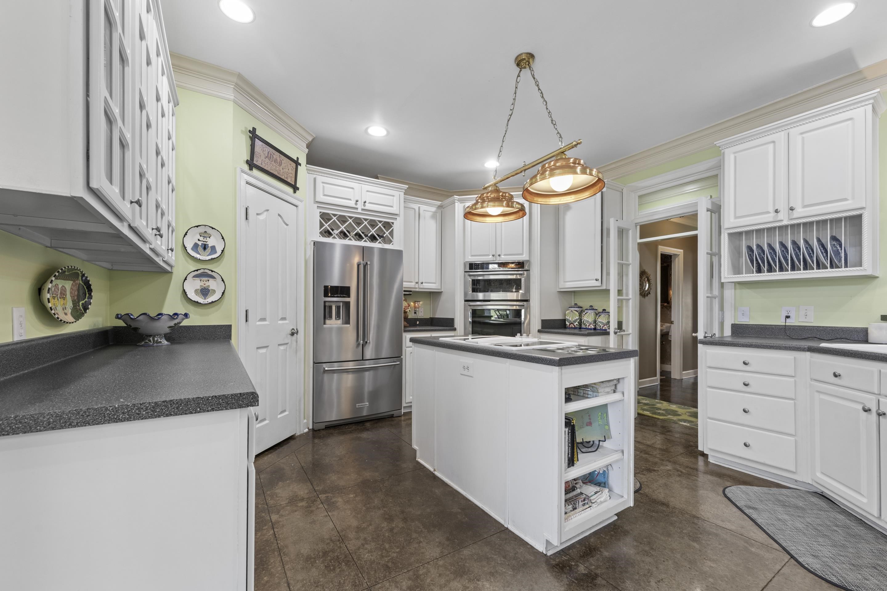 4132 BLACKHEATH DR