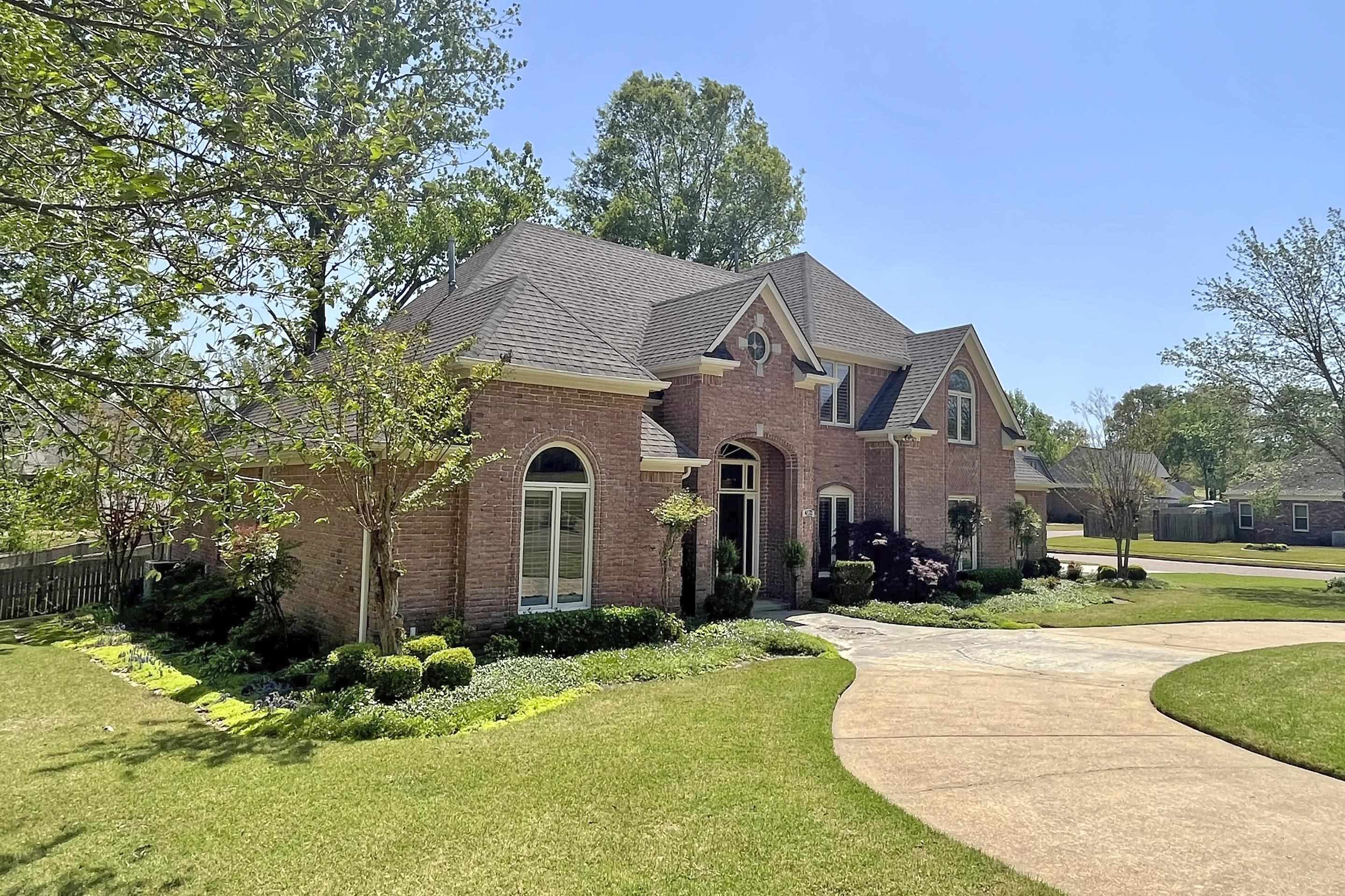 4132 BLACKHEATH DR