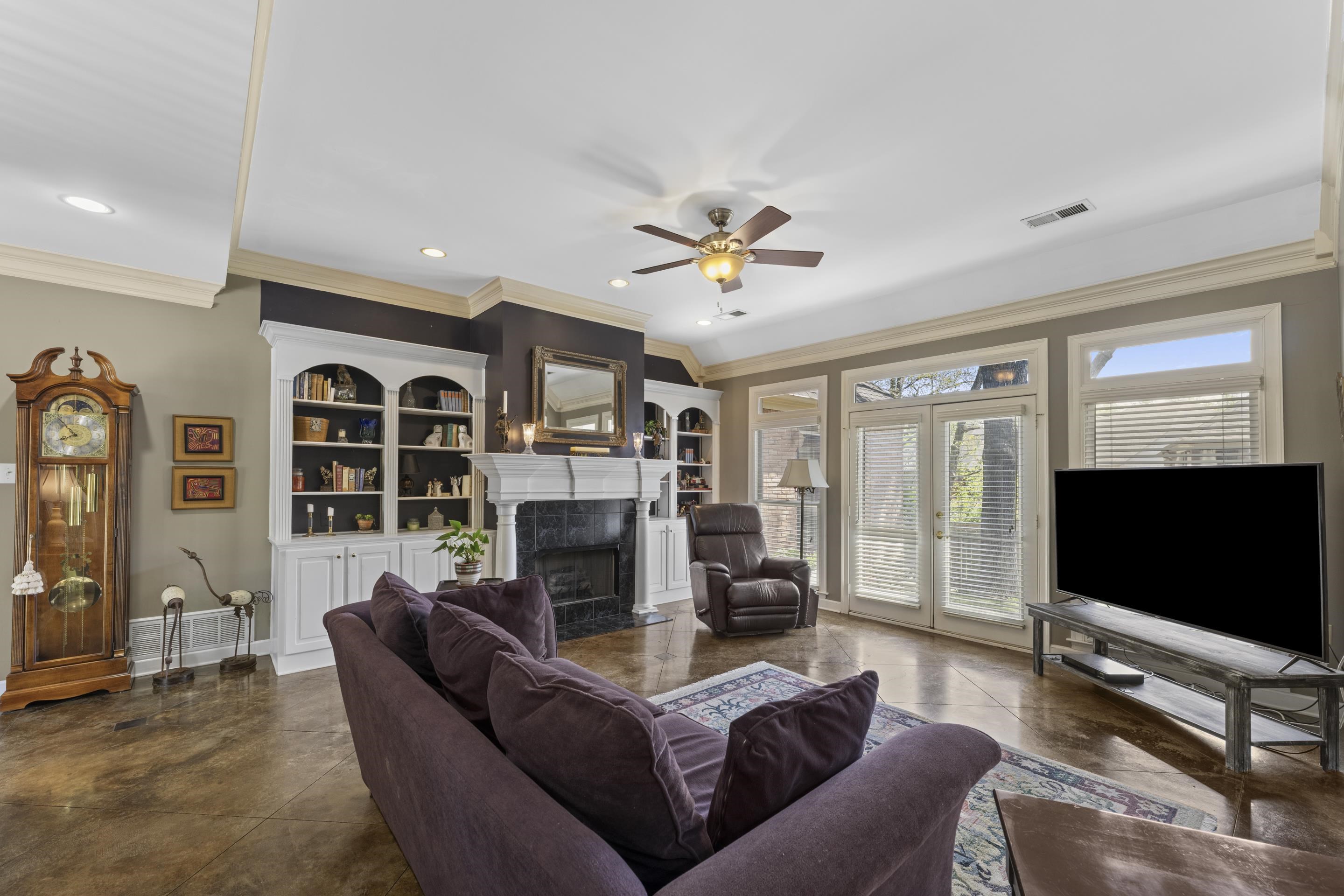 4132 BLACKHEATH DR