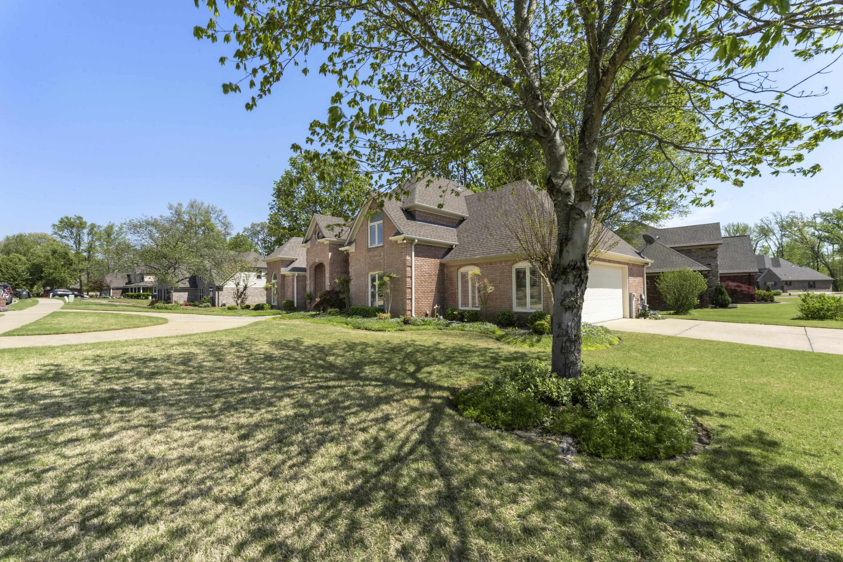 4132 BLACKHEATH DR
