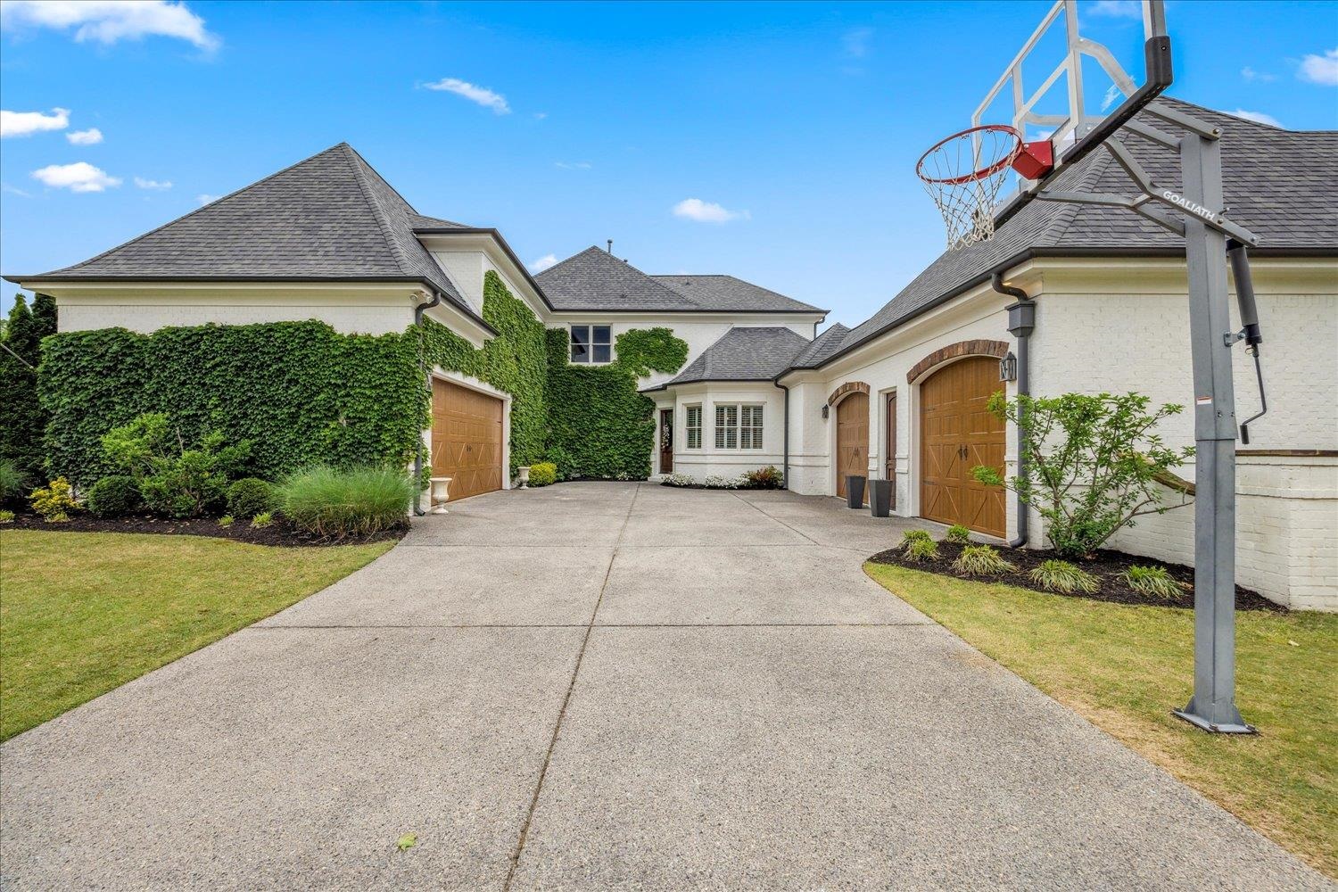 3933 S POTTER WOODS CV