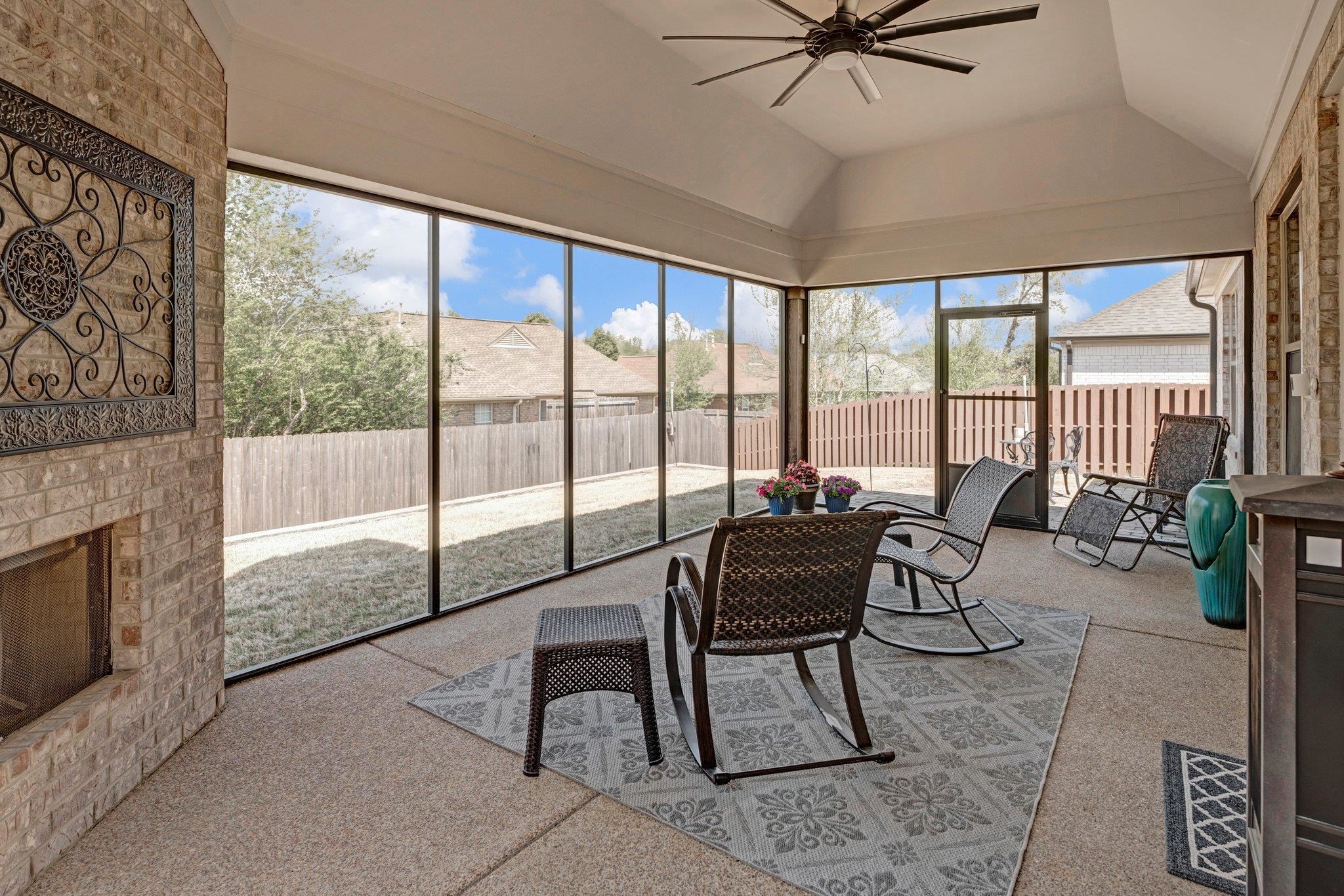 345 CHEROKEE CIR