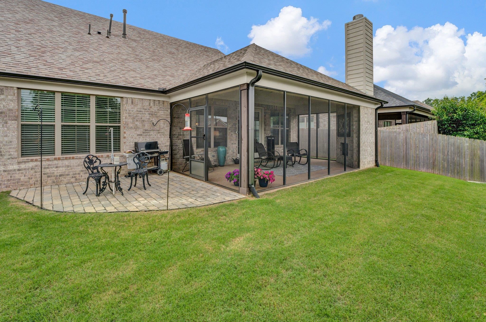 345 CHEROKEE CIR