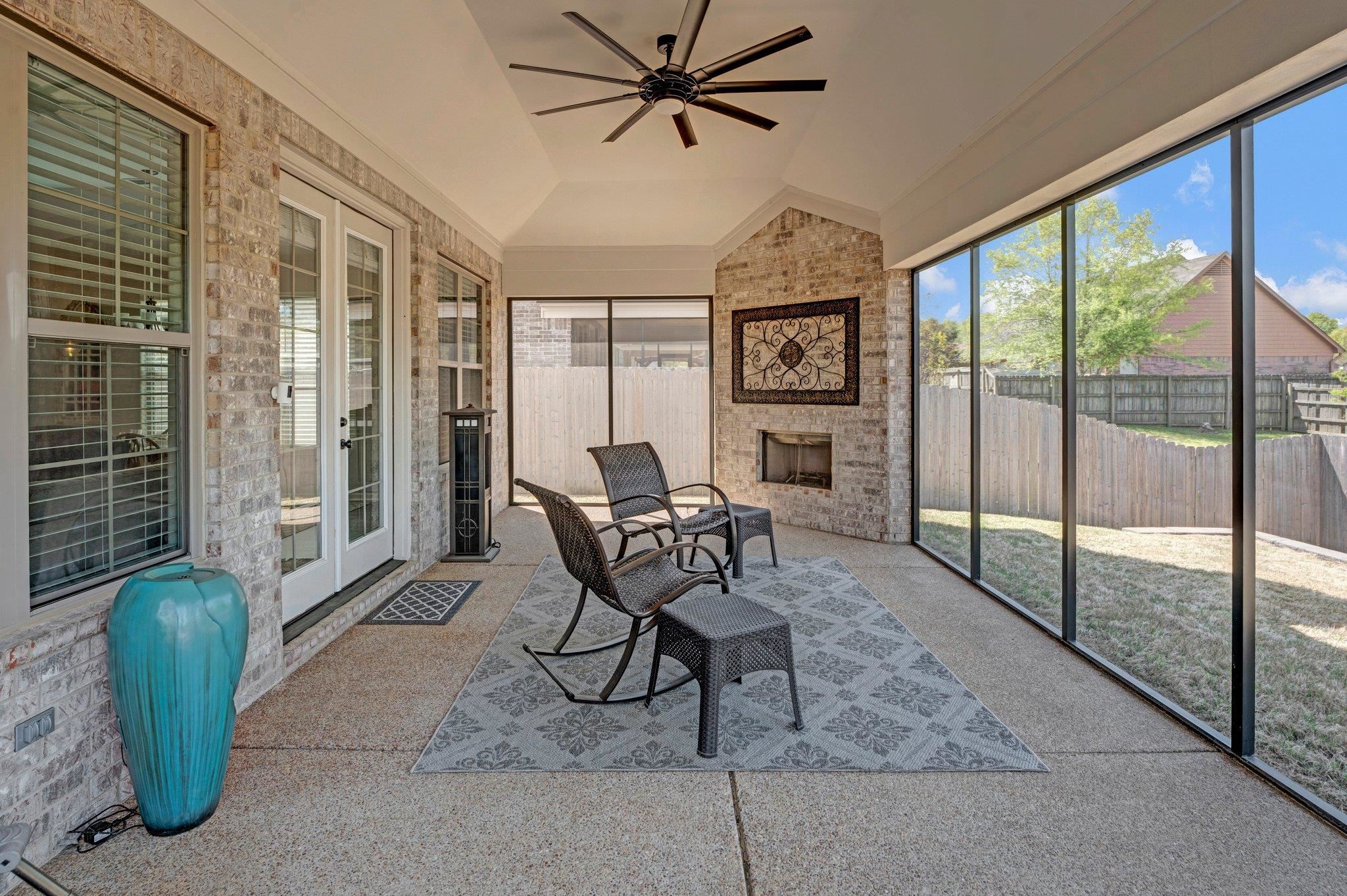345 CHEROKEE CIR