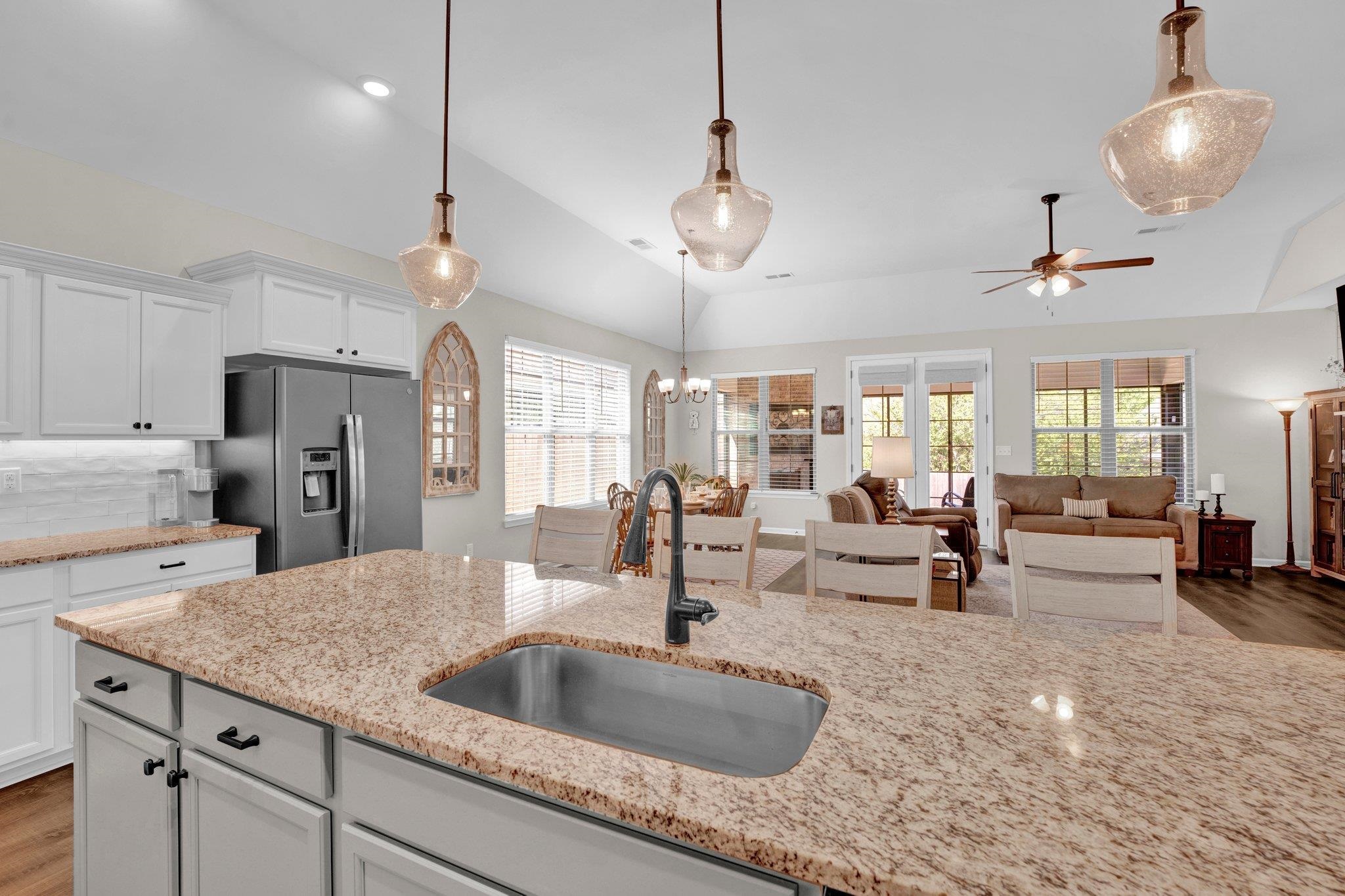 345 CHEROKEE CIR