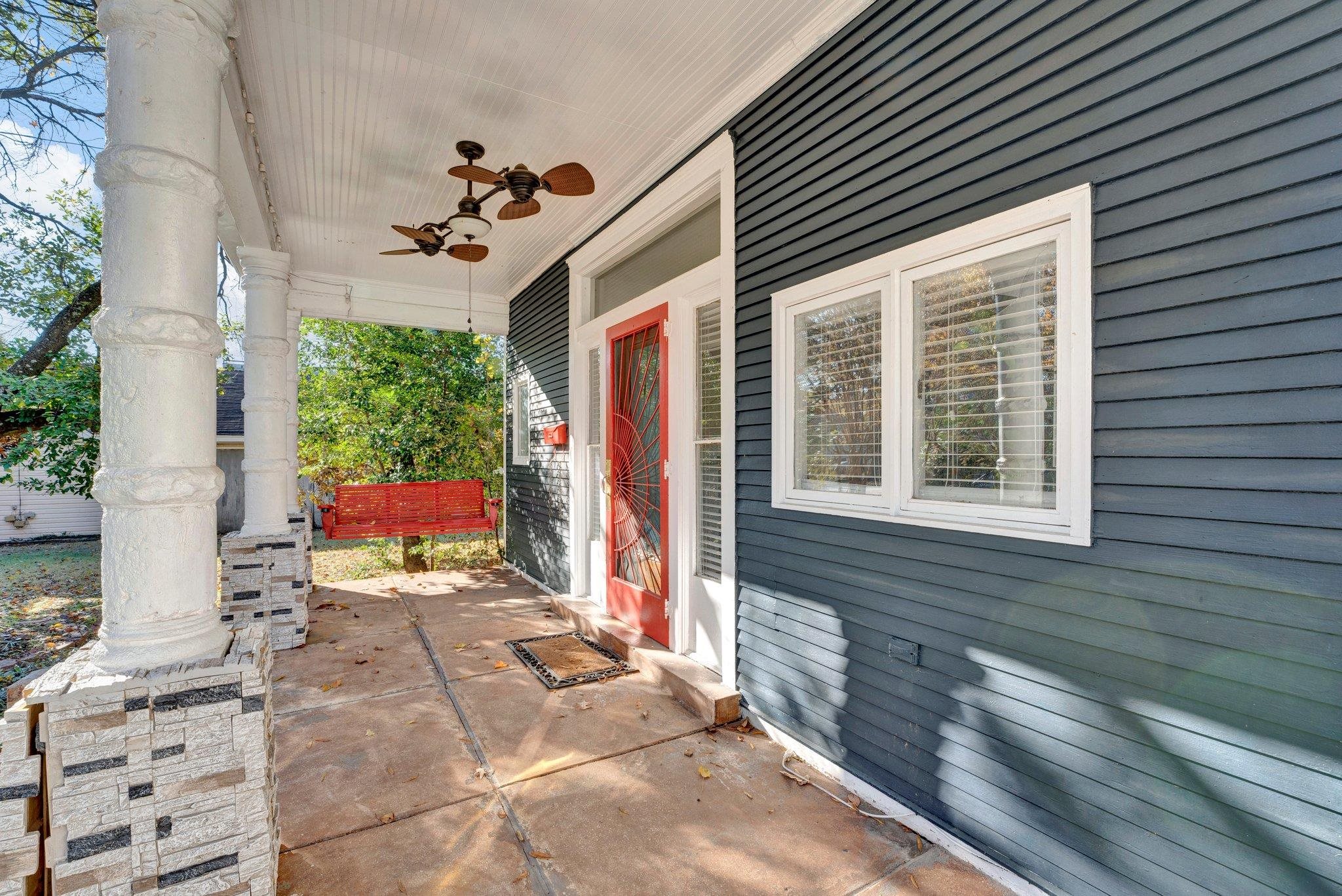 781 ROLAND ST