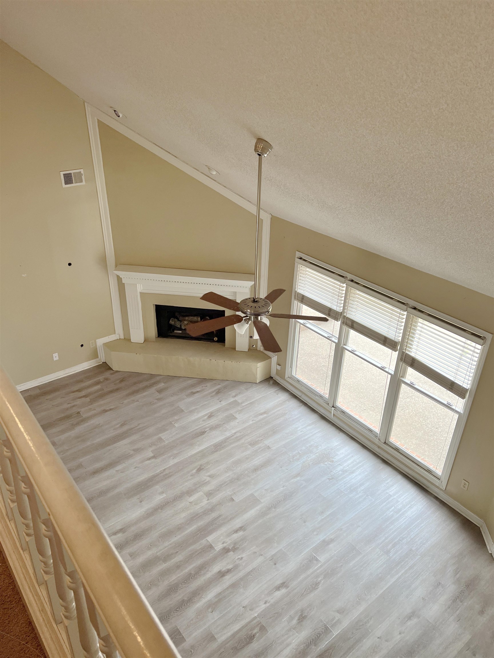 8879 CHIMNEYROCK BLVD