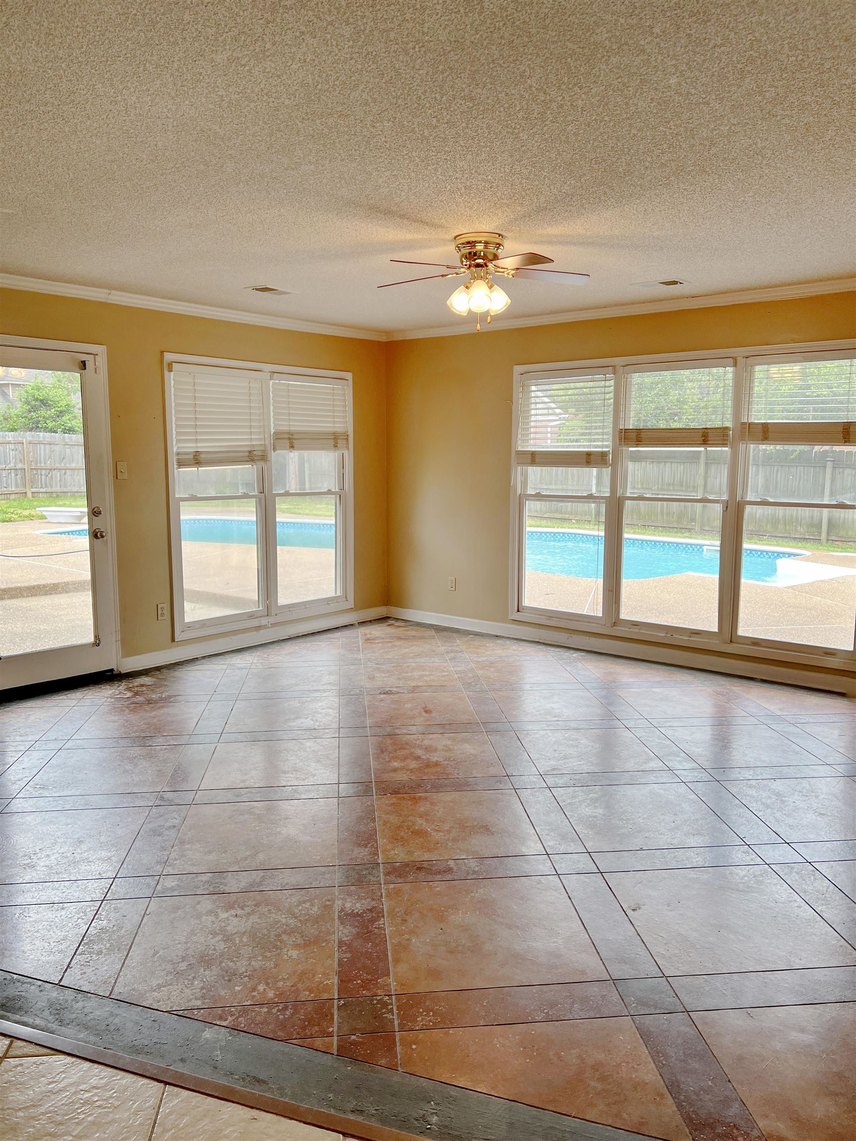 8879 CHIMNEYROCK BLVD