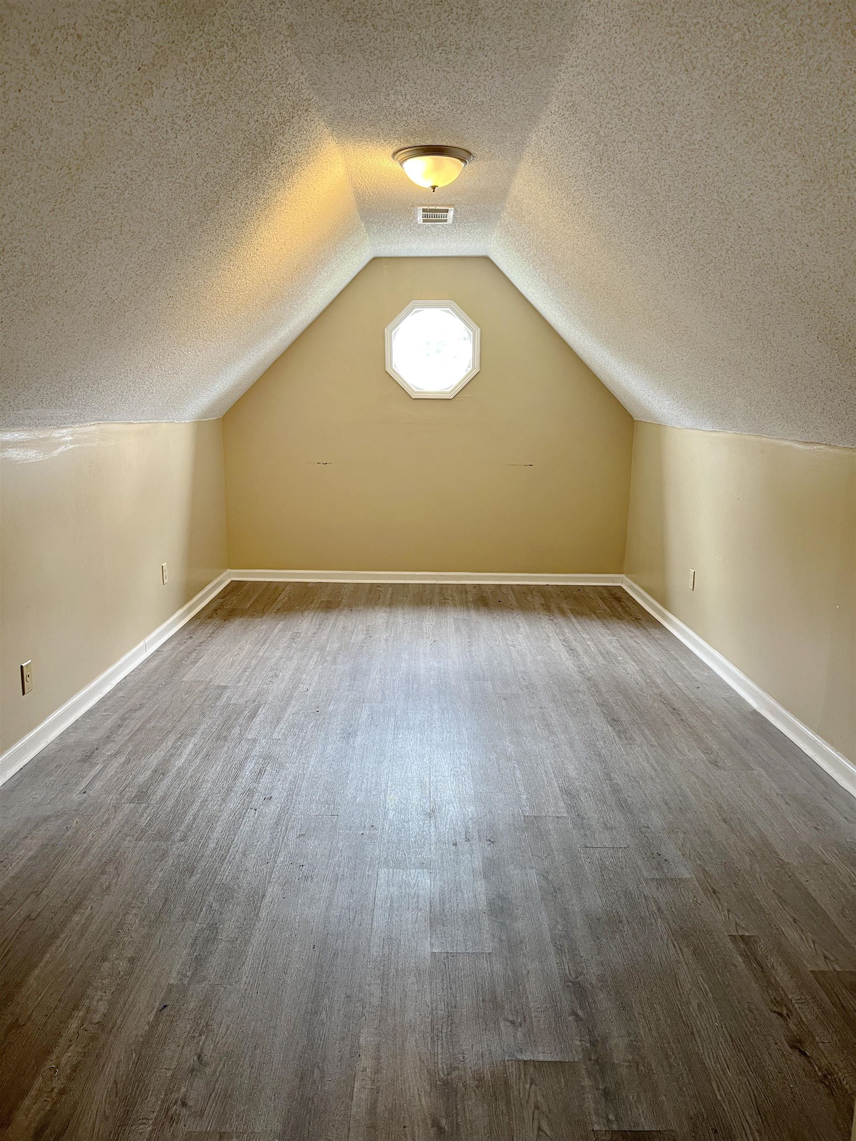 8879 CHIMNEYROCK BLVD