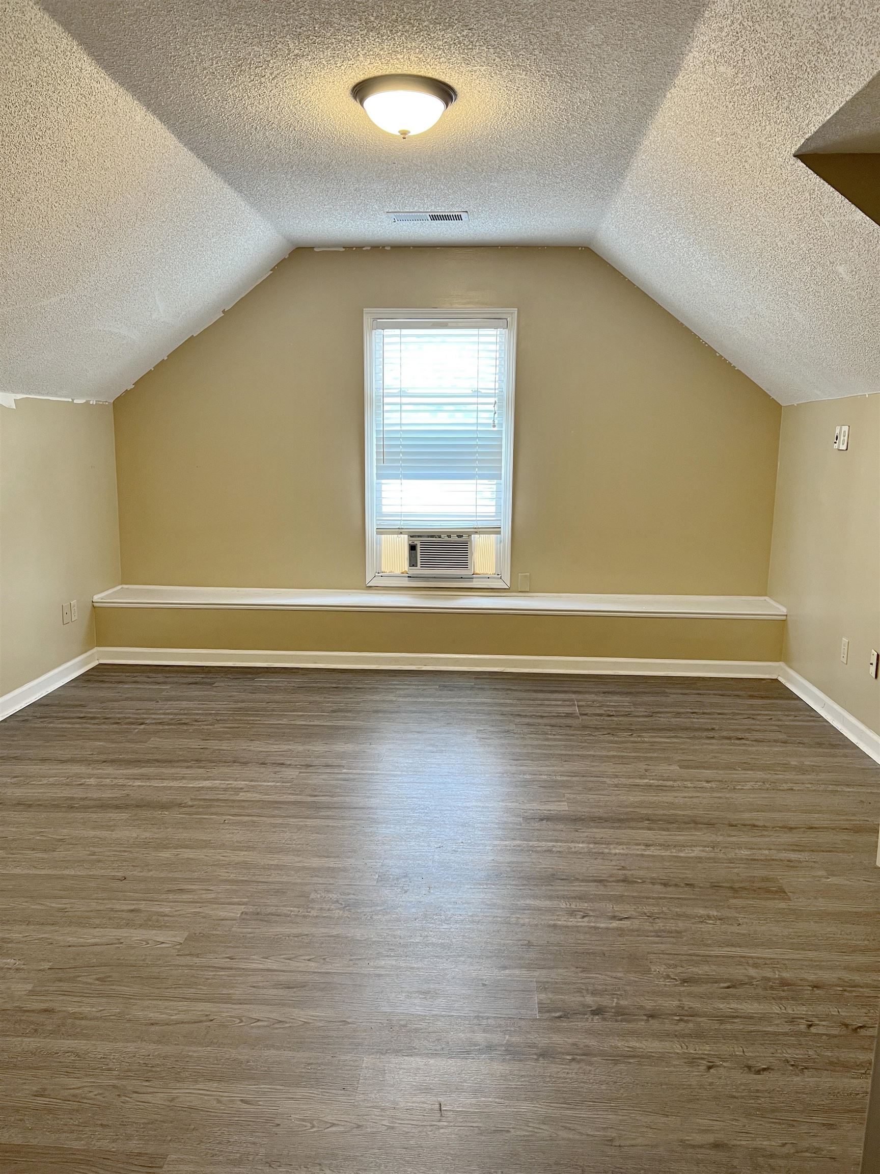 8879 CHIMNEYROCK BLVD