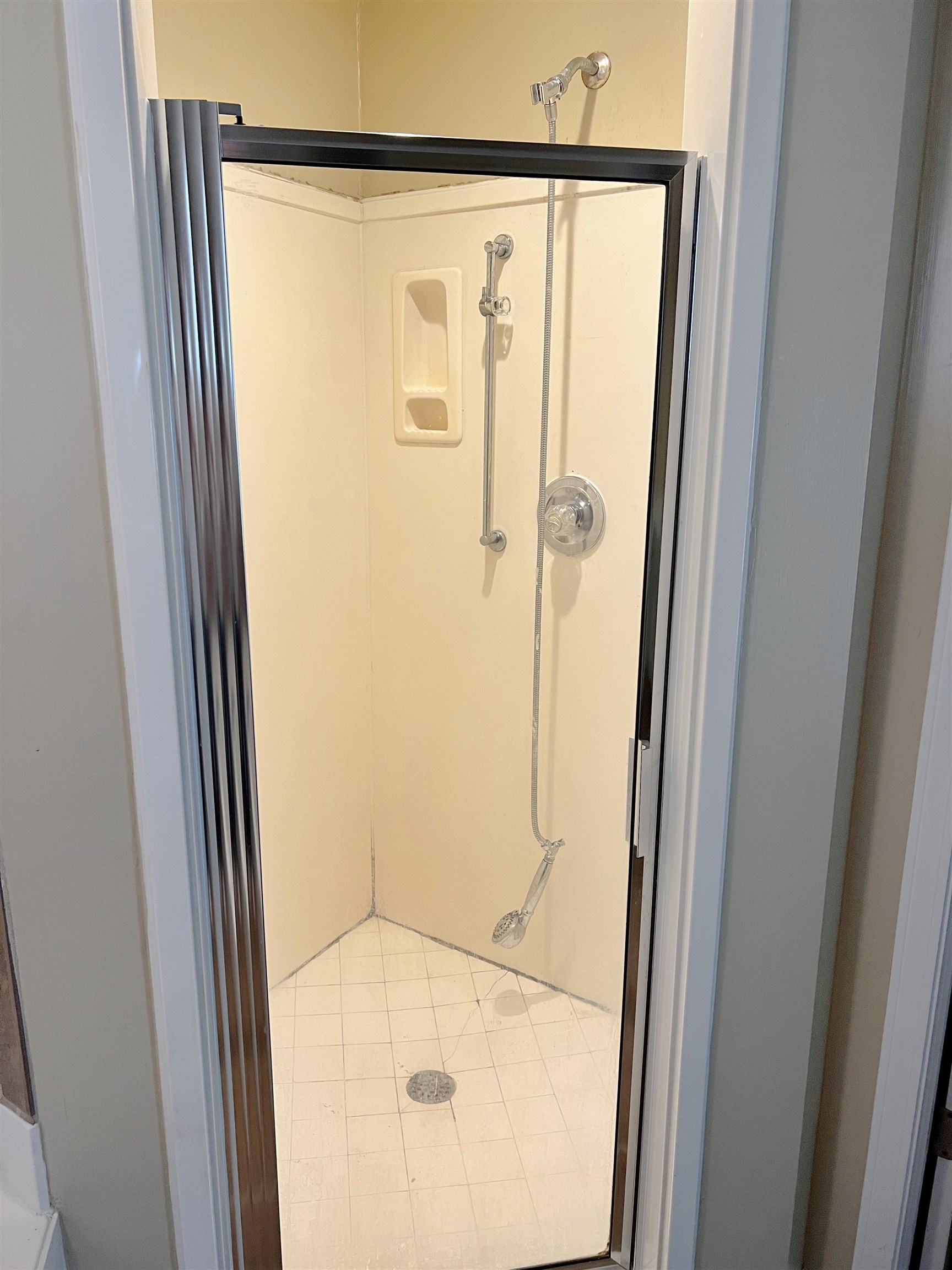 8879 CHIMNEYROCK BLVD