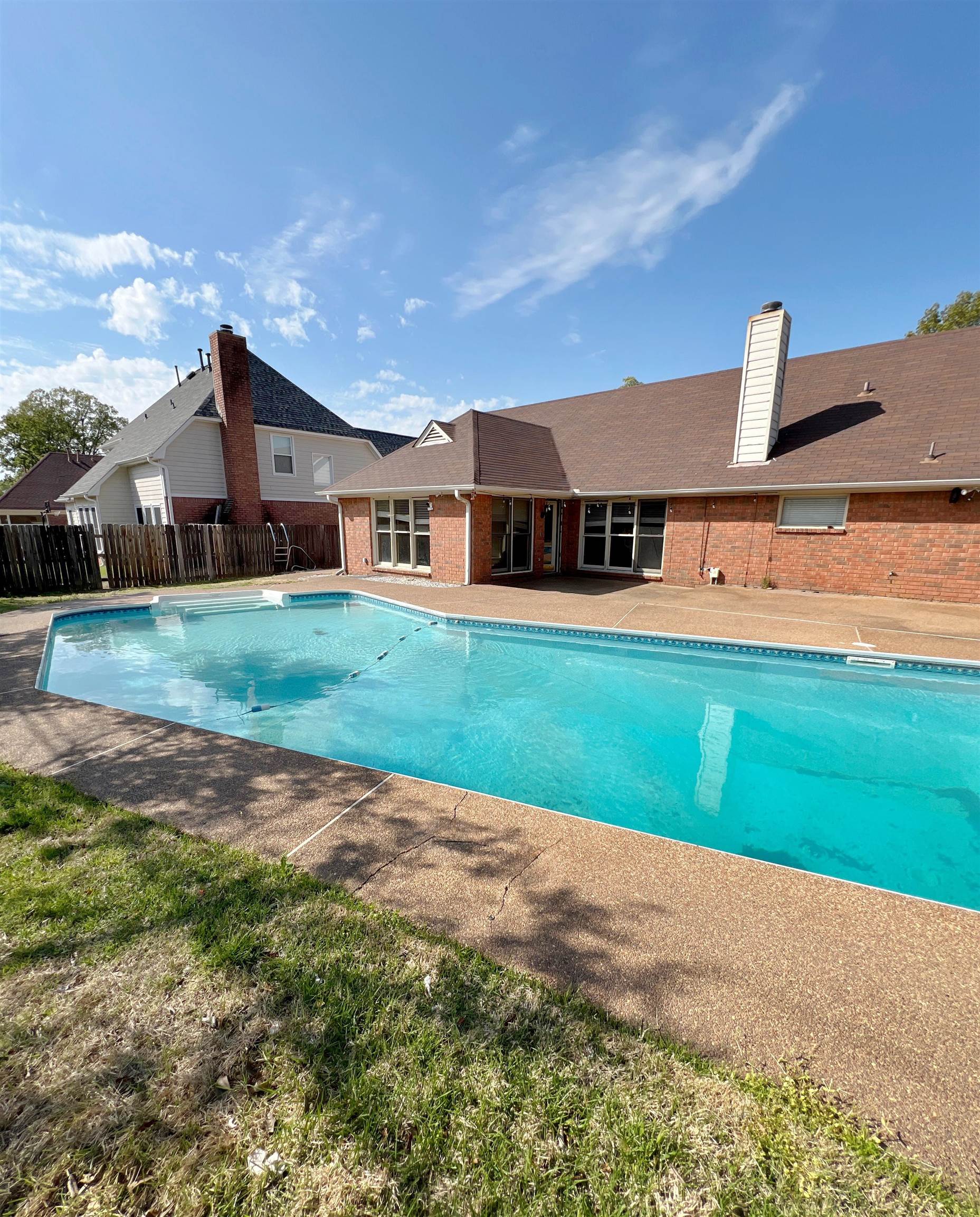 8879 CHIMNEYROCK BLVD