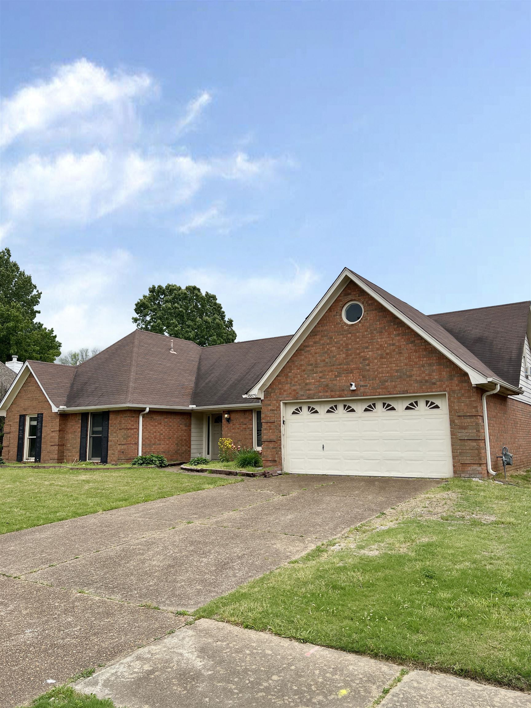 8879 CHIMNEYROCK BLVD