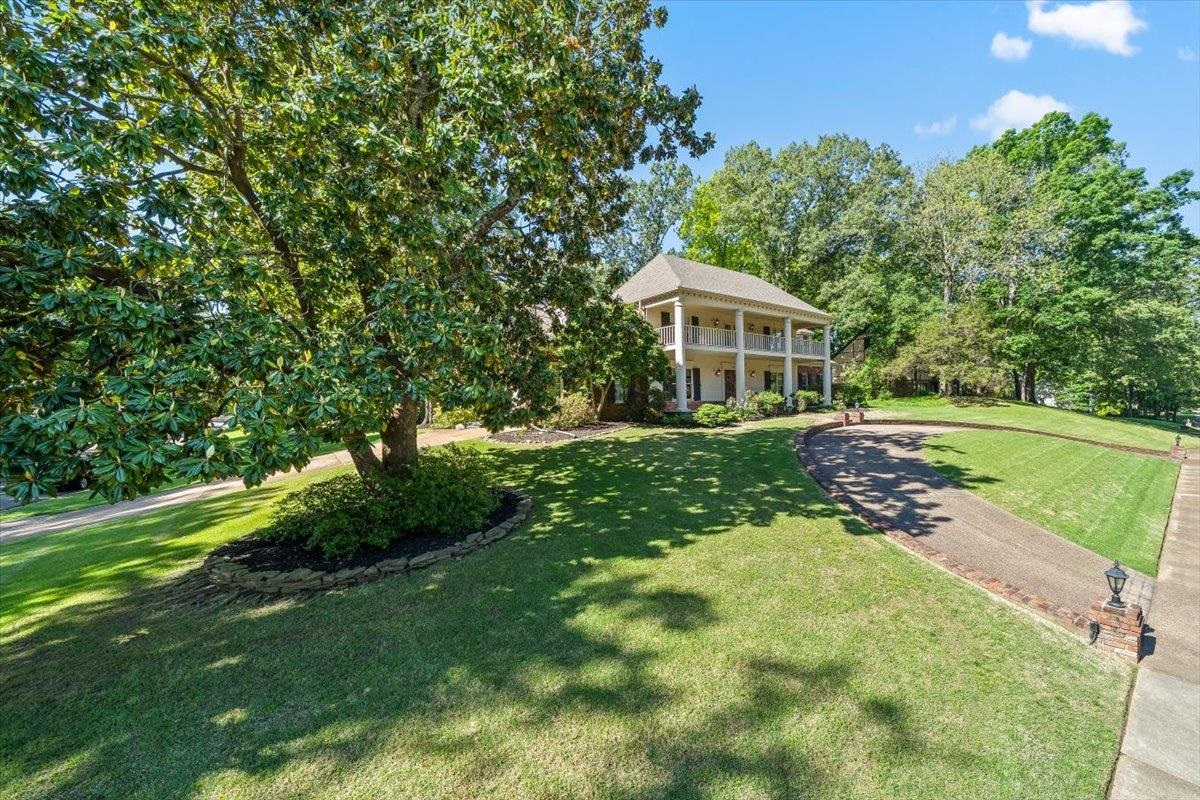 8475 DOGWOOD RD