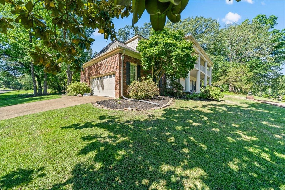 8475 DOGWOOD RD
