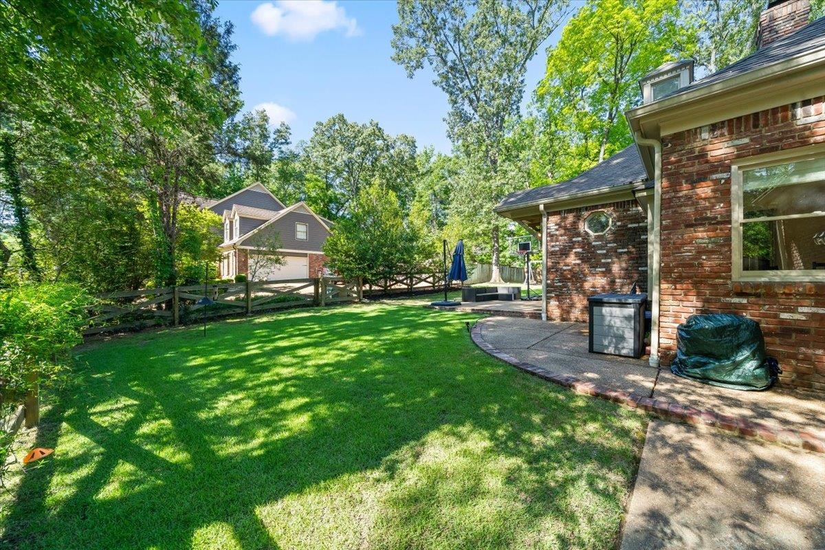 8475 DOGWOOD RD