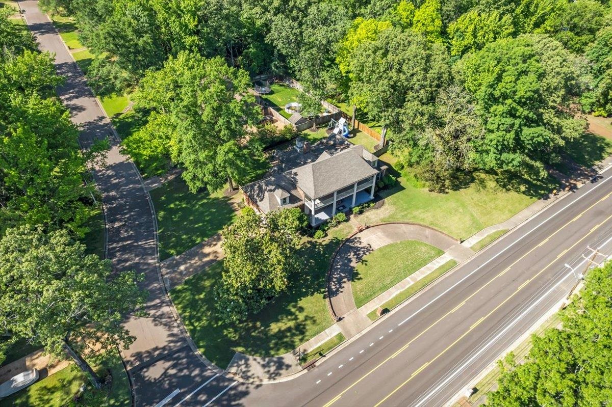 8475 DOGWOOD RD