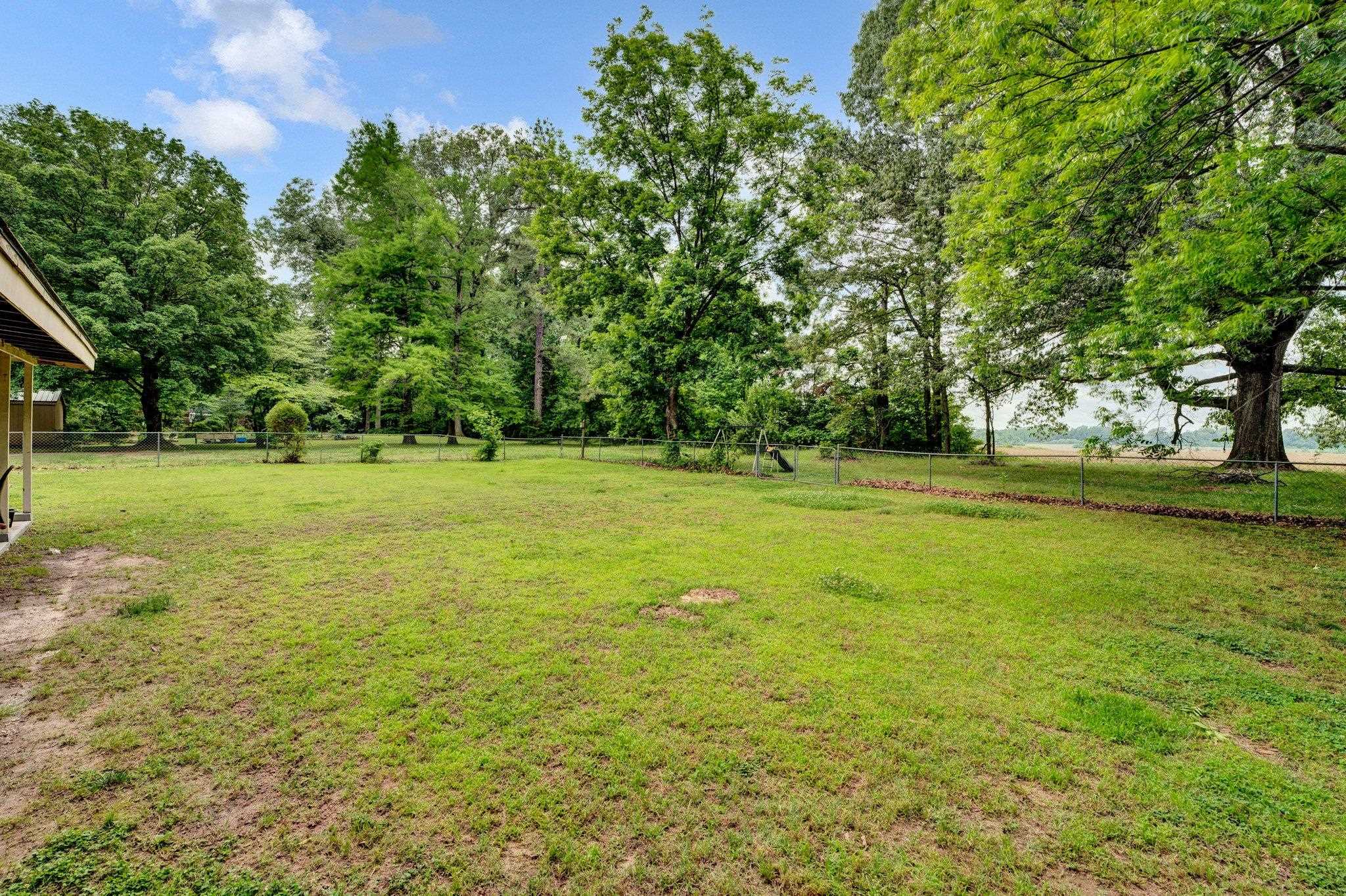 6121 ASHLEY RD