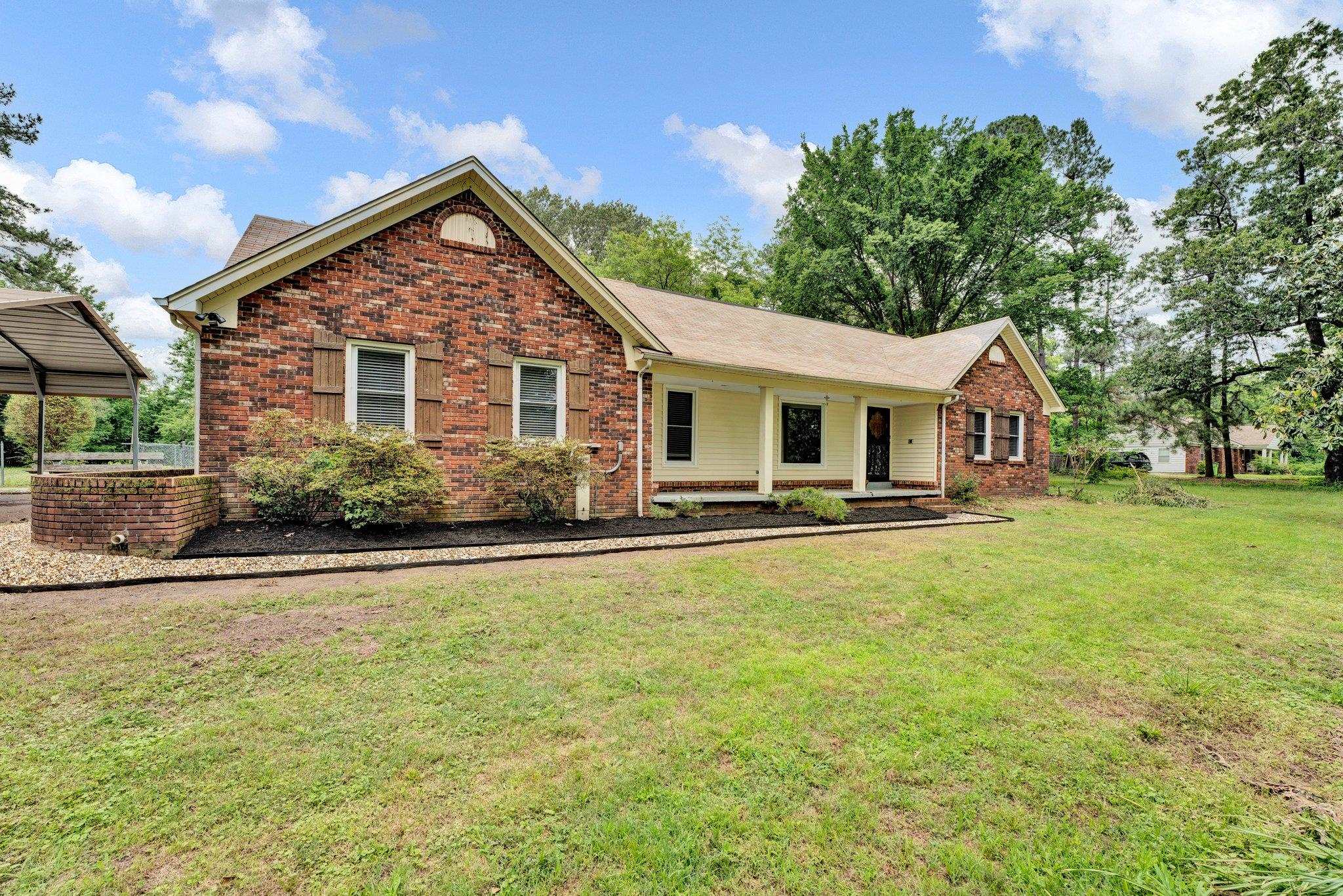 6121 ASHLEY RD