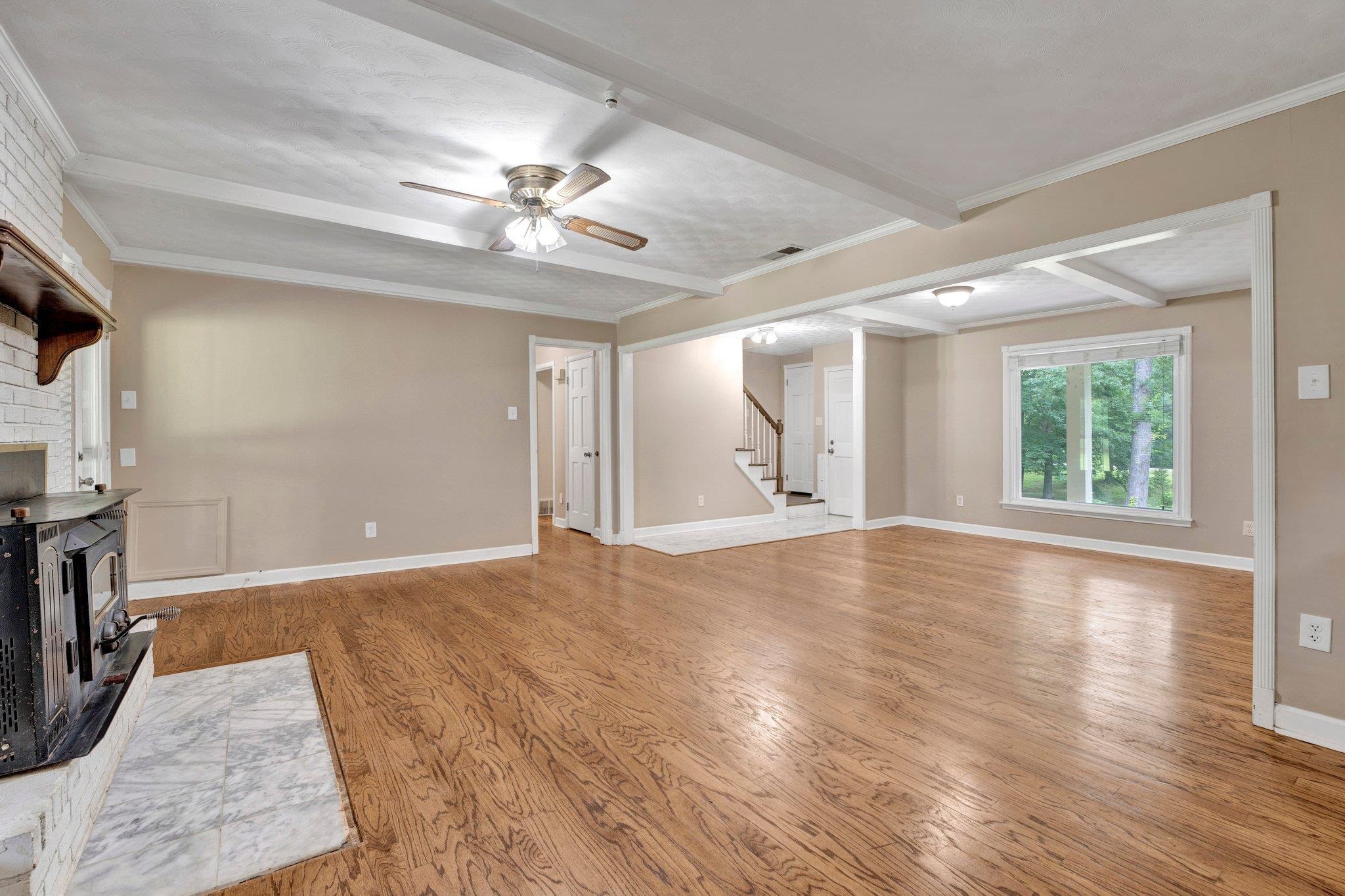 6121 ASHLEY RD