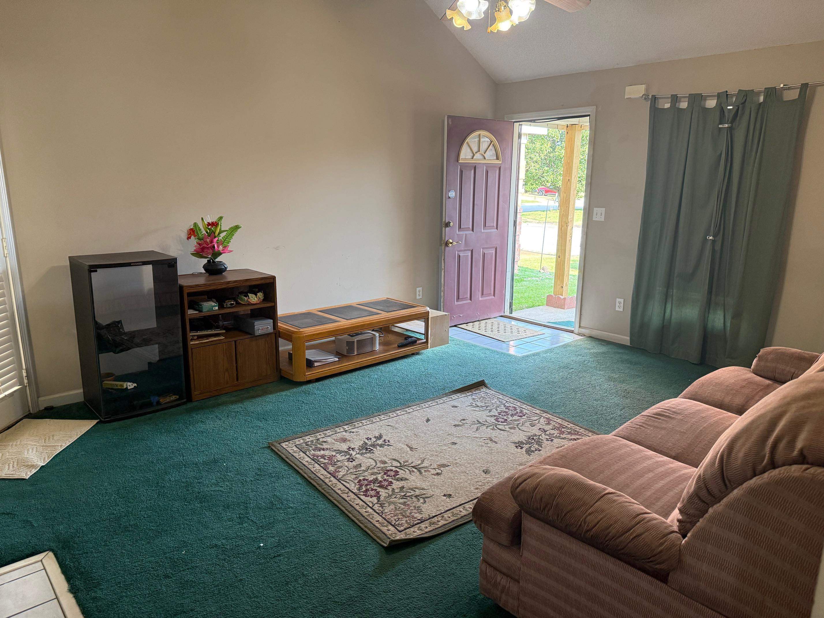 6734 N REGENCY PARK CIR