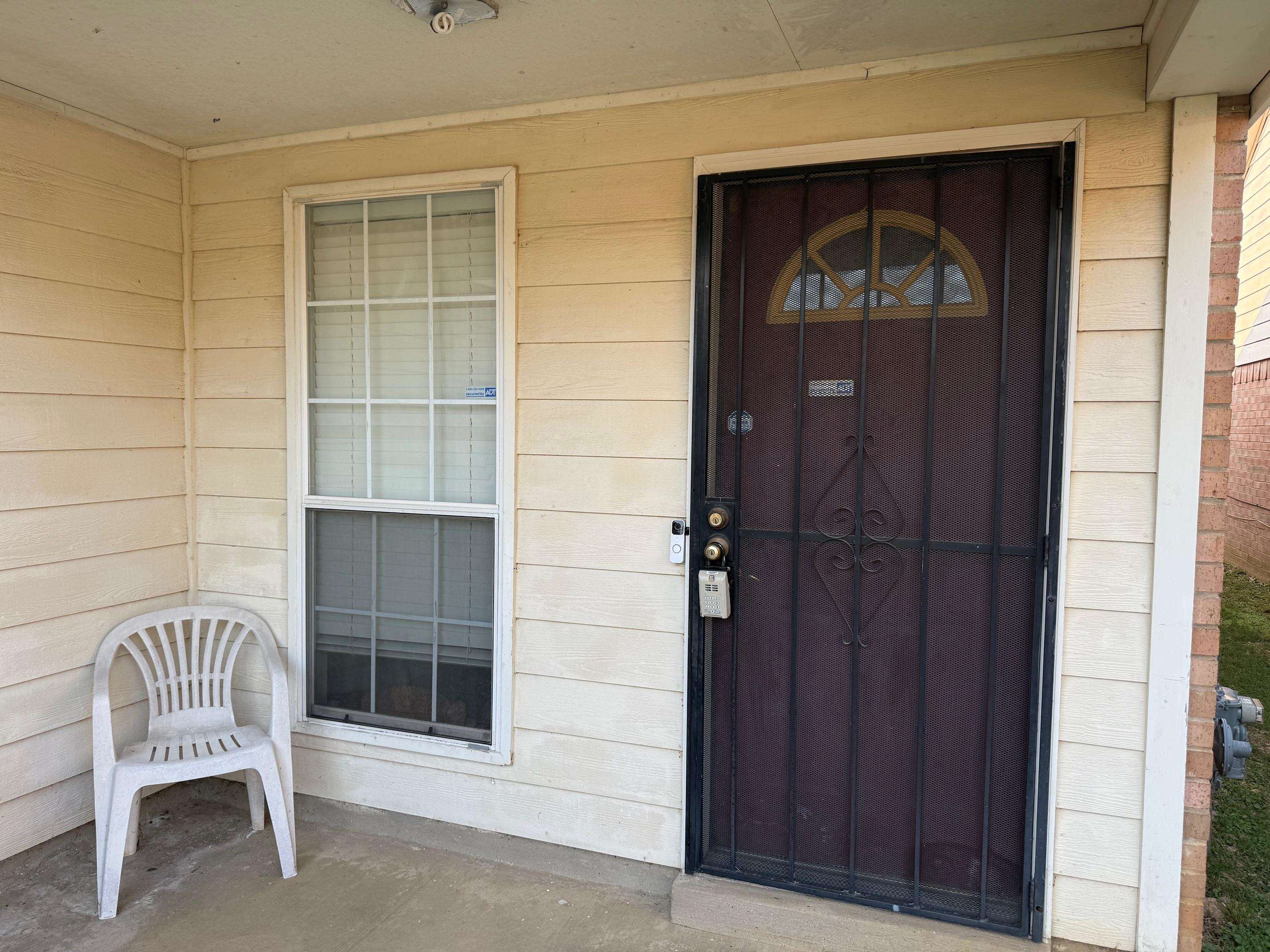 6734 N REGENCY PARK CIR