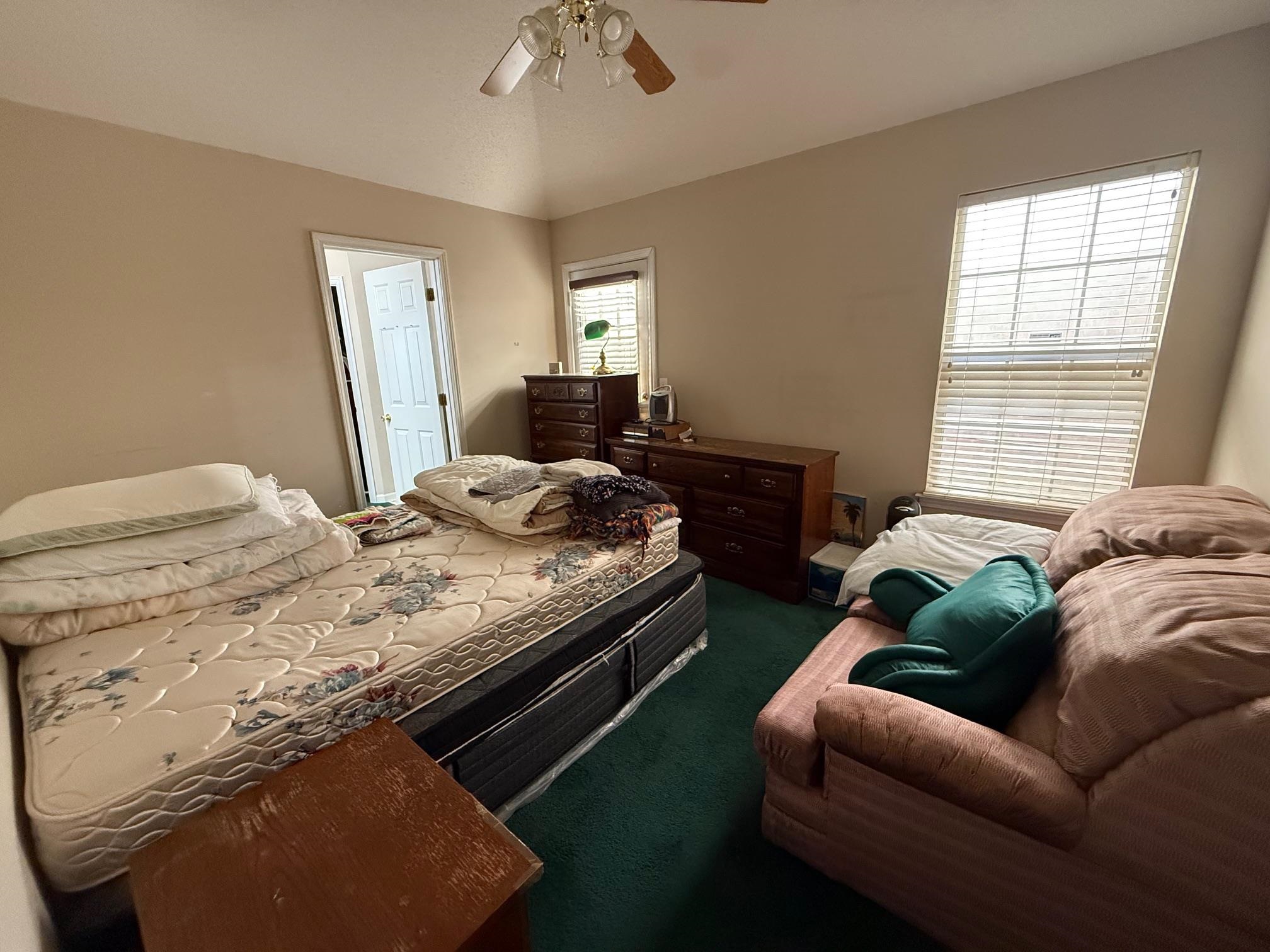 6734 N REGENCY PARK CIR