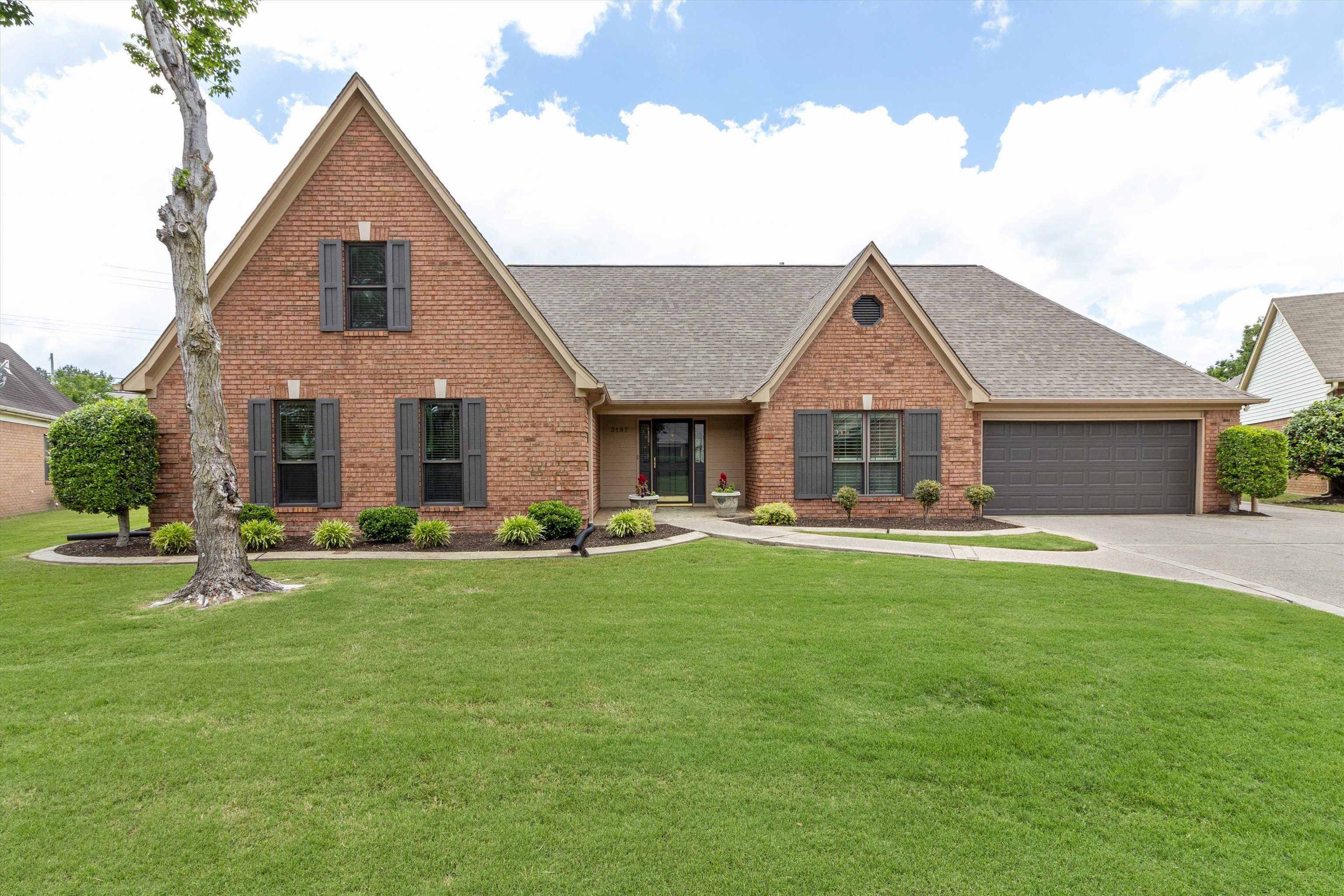 3187 VALLEY LAKE DR