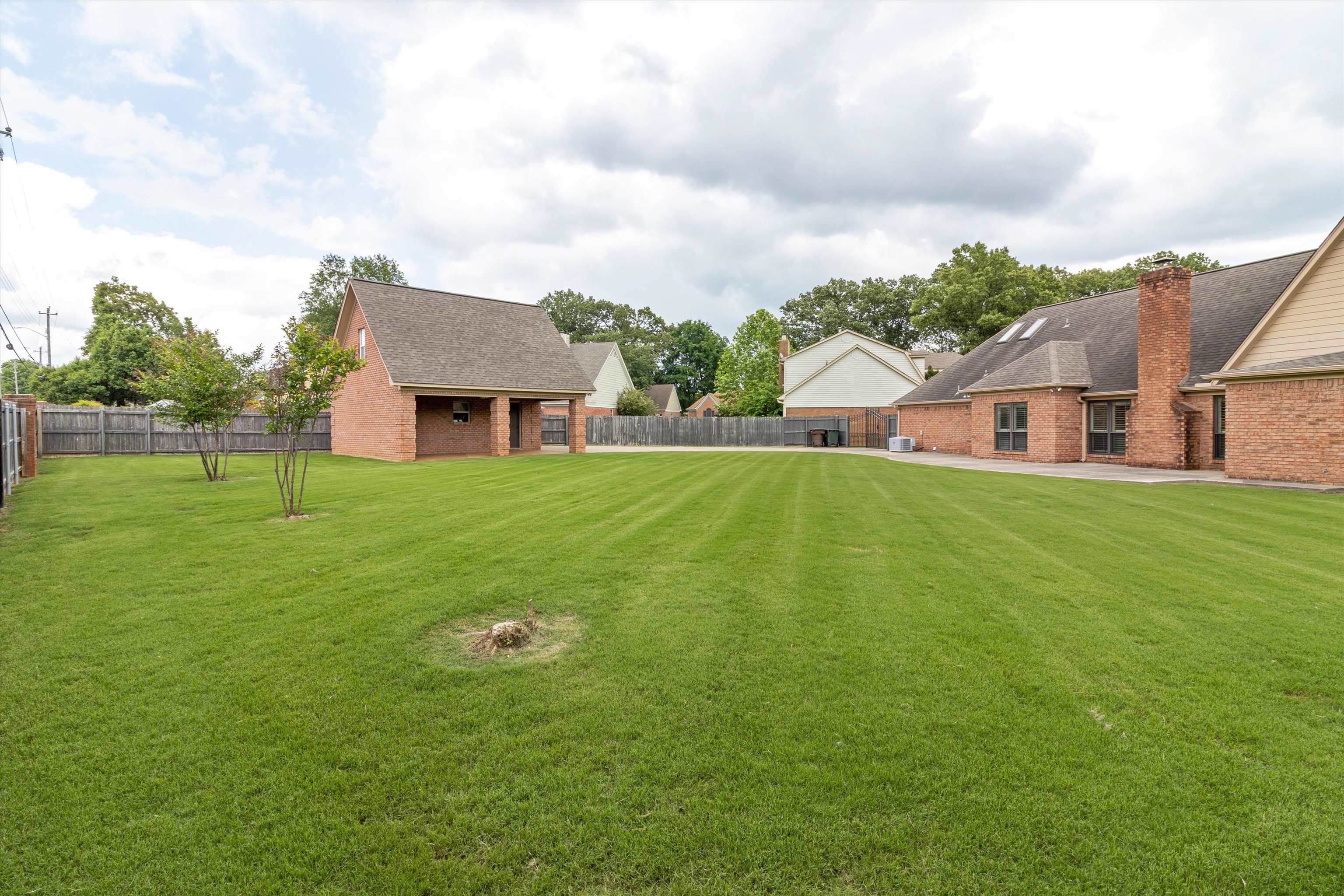 3187 VALLEY LAKE DR