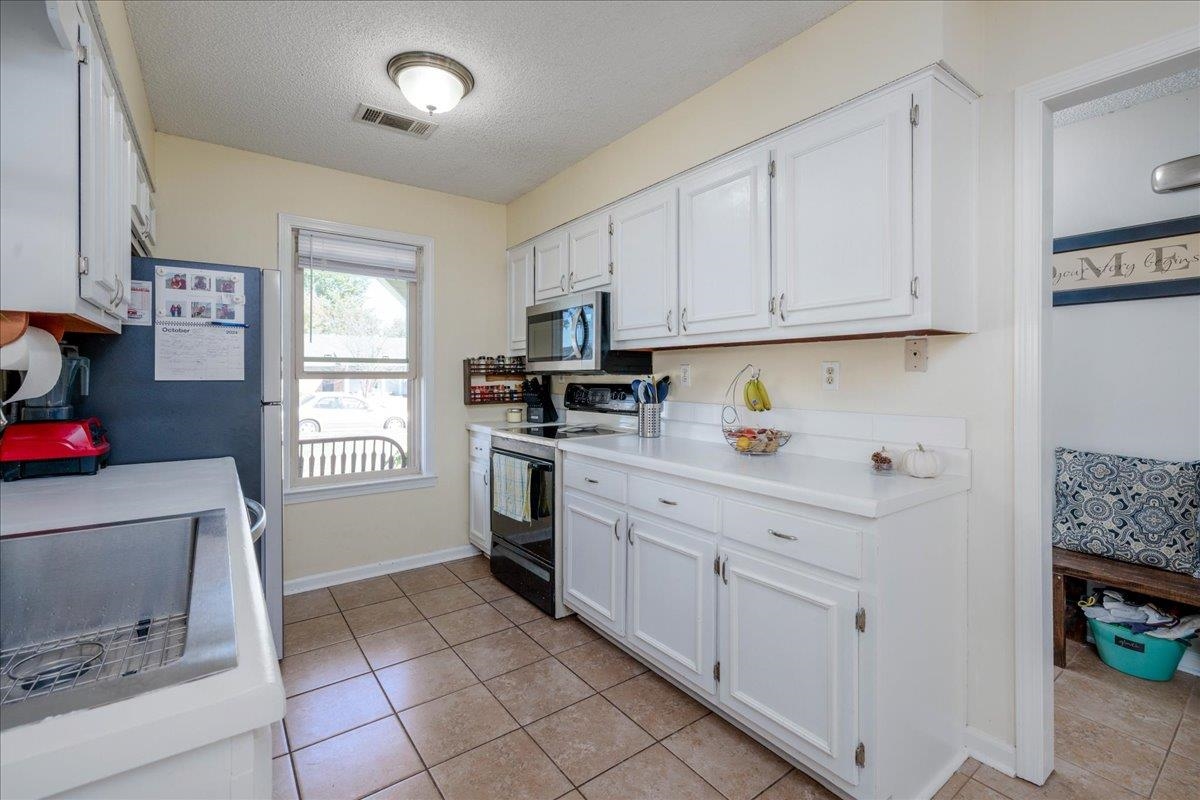 4357 WATER BRIAR RD