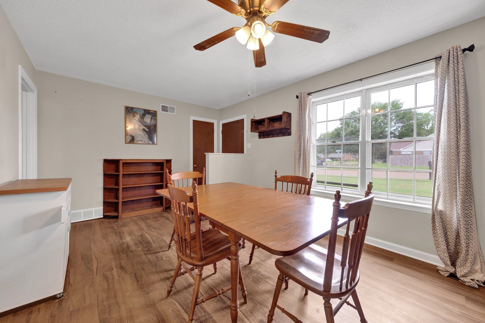 3990 LUTHER RD