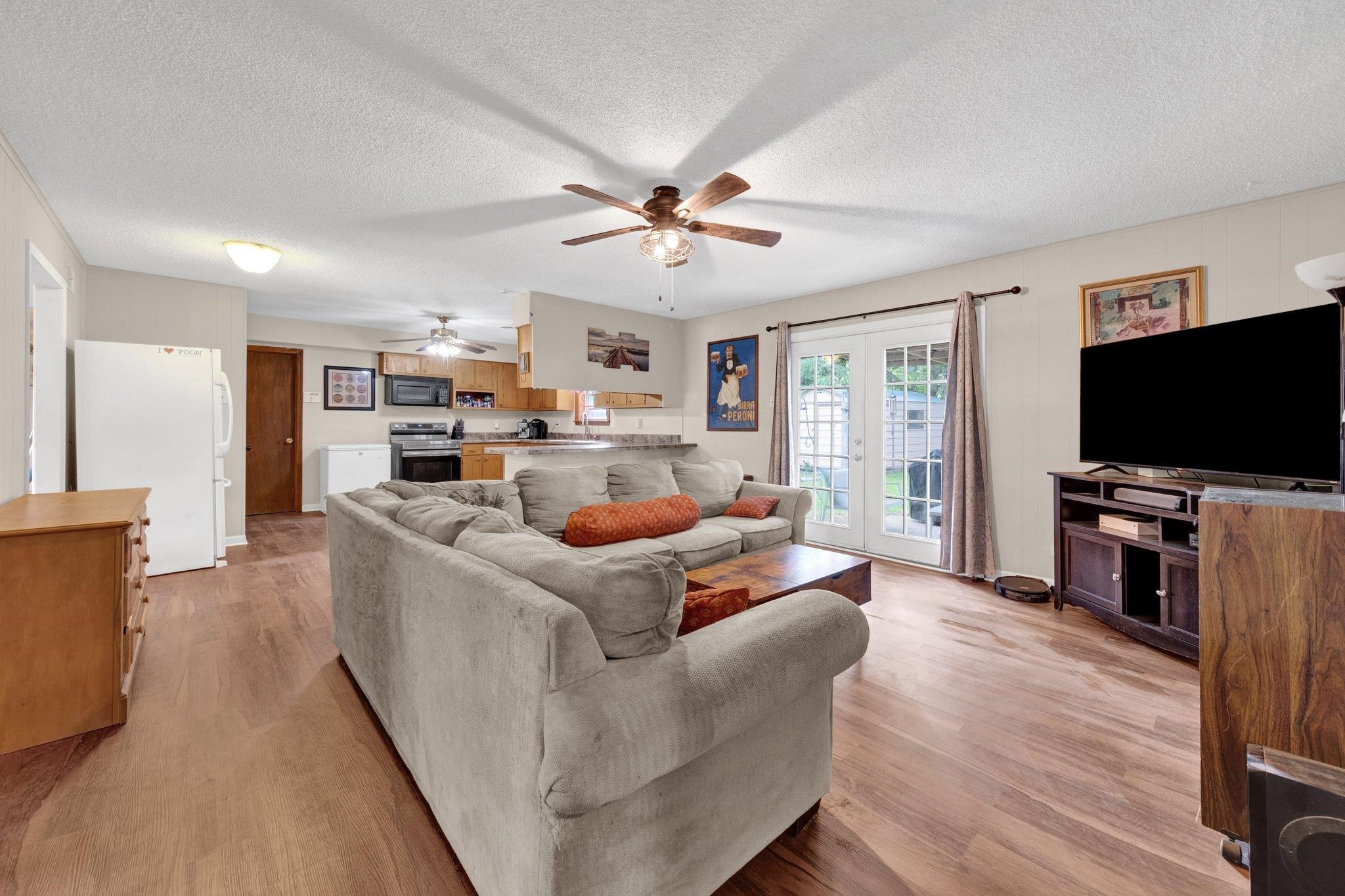 3990 LUTHER RD