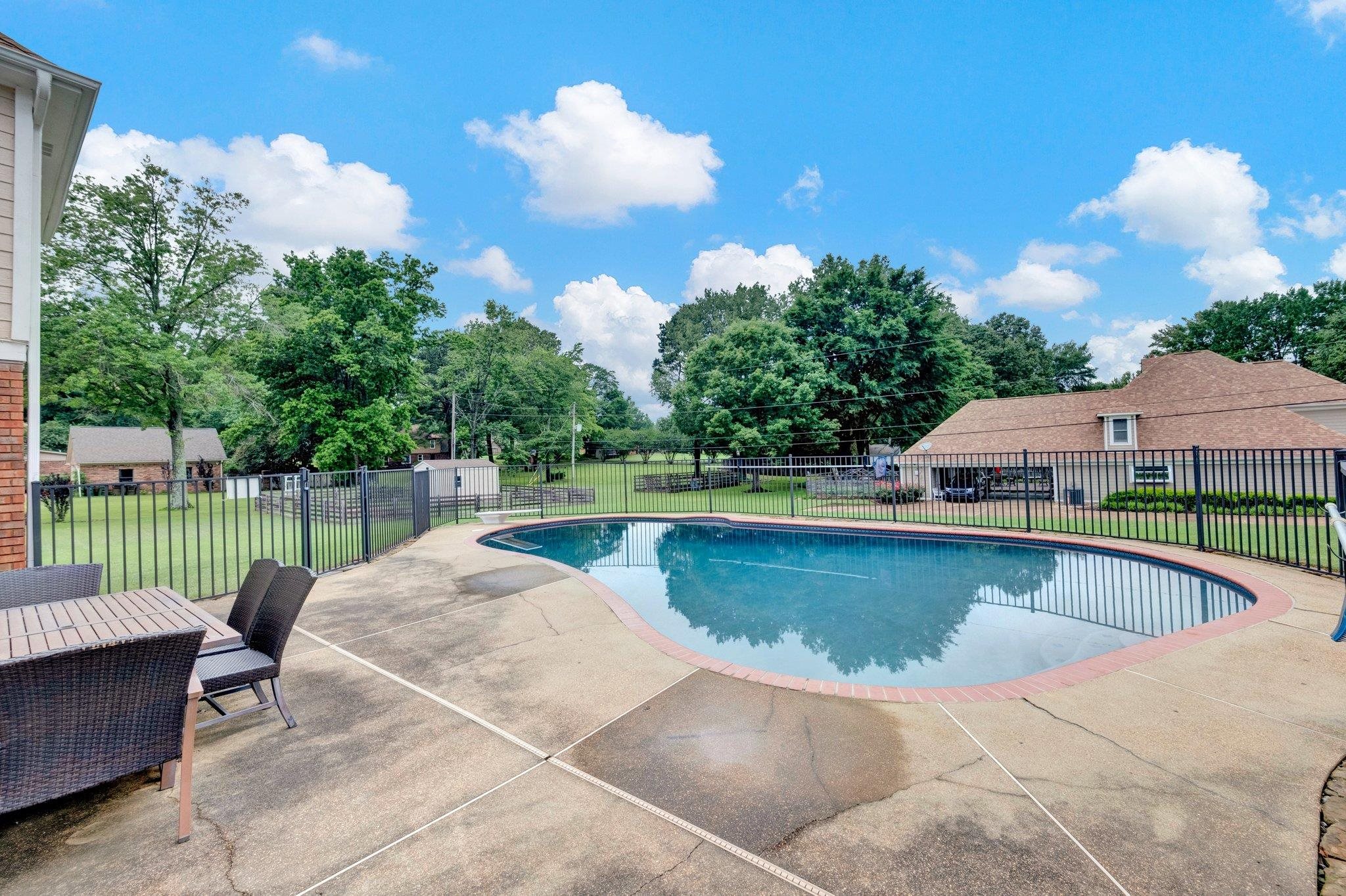 4050 HIGH PLAINS RD