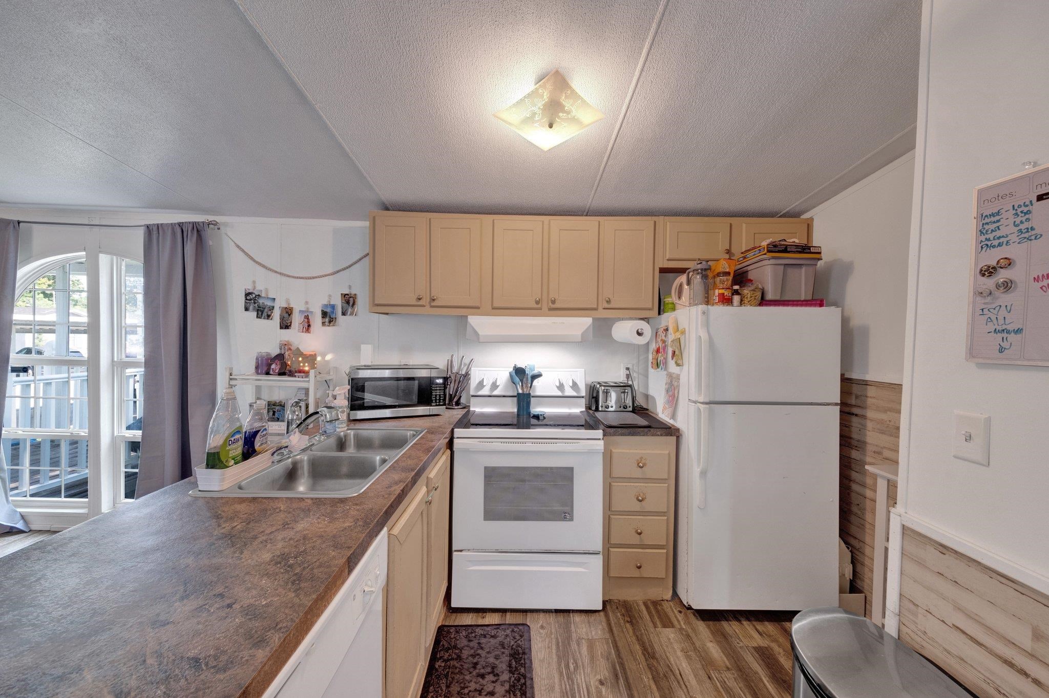 4889 CHUMBLER DR