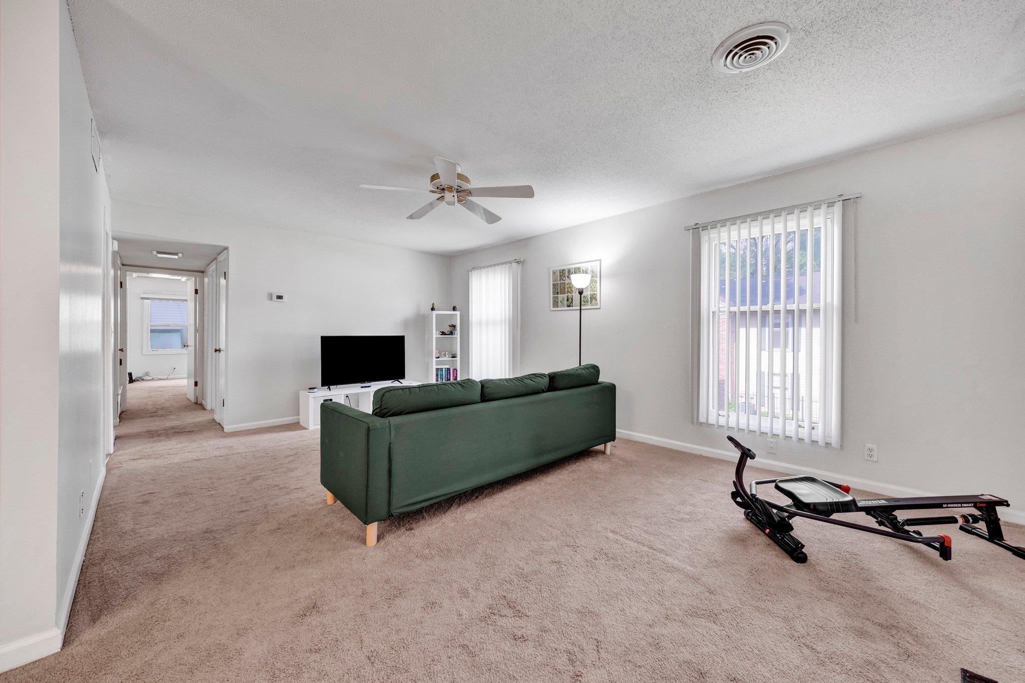 5906 NOYES CT Unit: 4