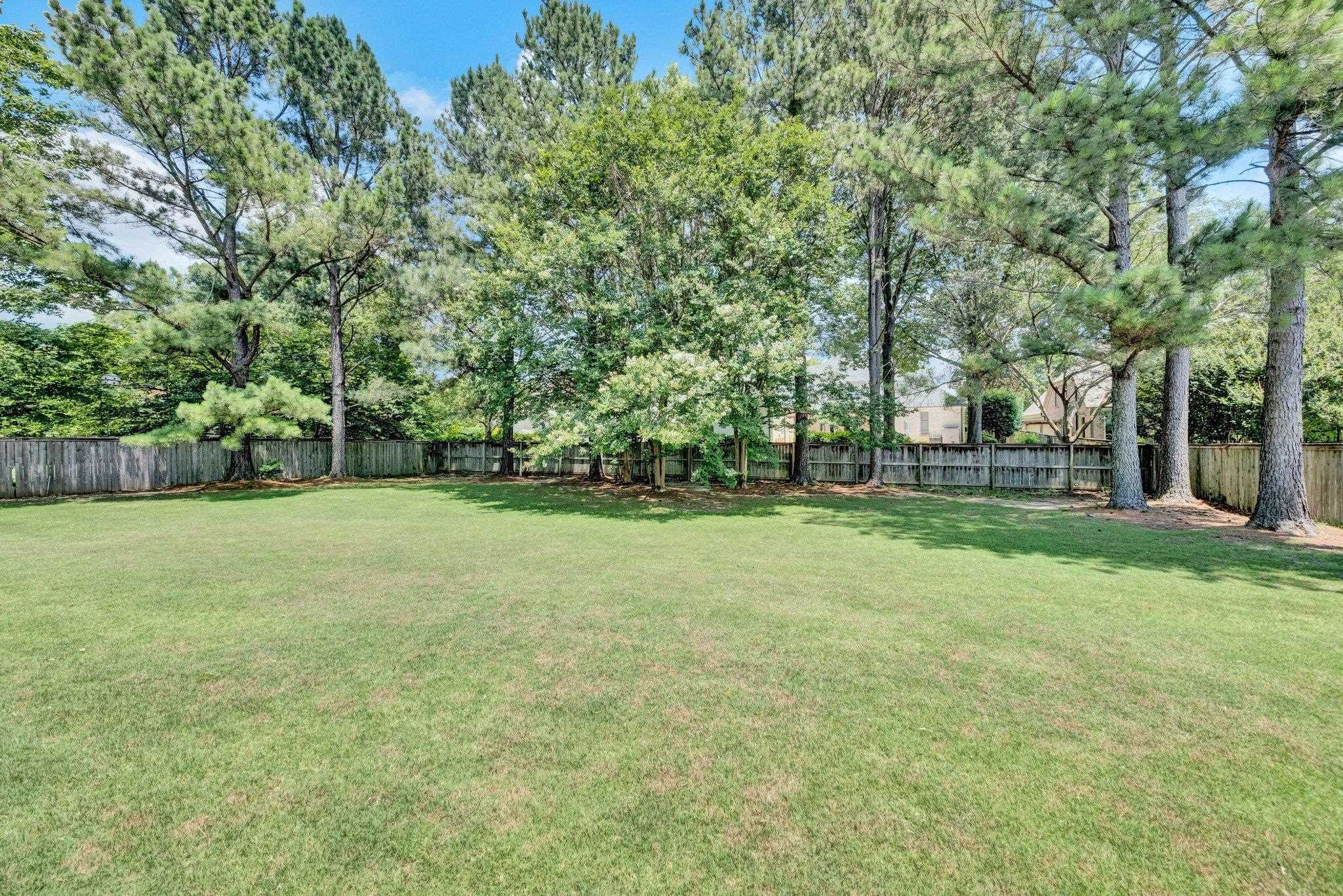 1062 CENTER RIDGE RD