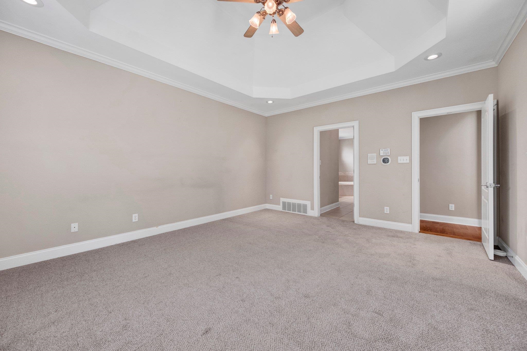 1062 CENTER RIDGE RD