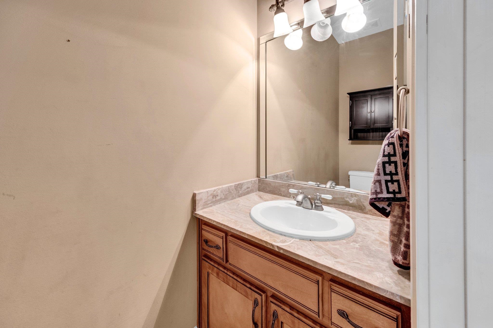 1062 CENTER RIDGE RD